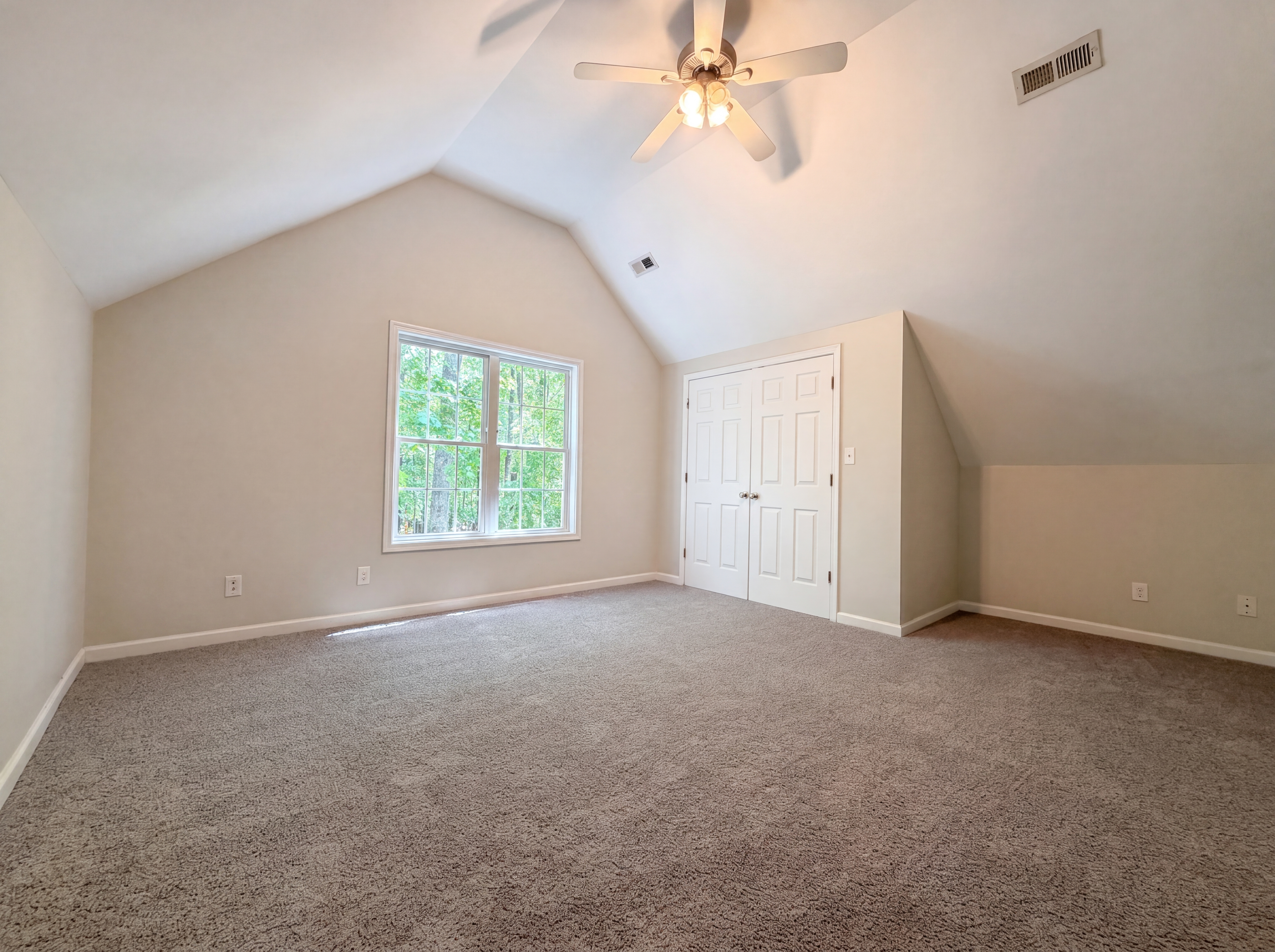 Photo 11 of 28 of 109 Rockrose Ave, Clayton, NC