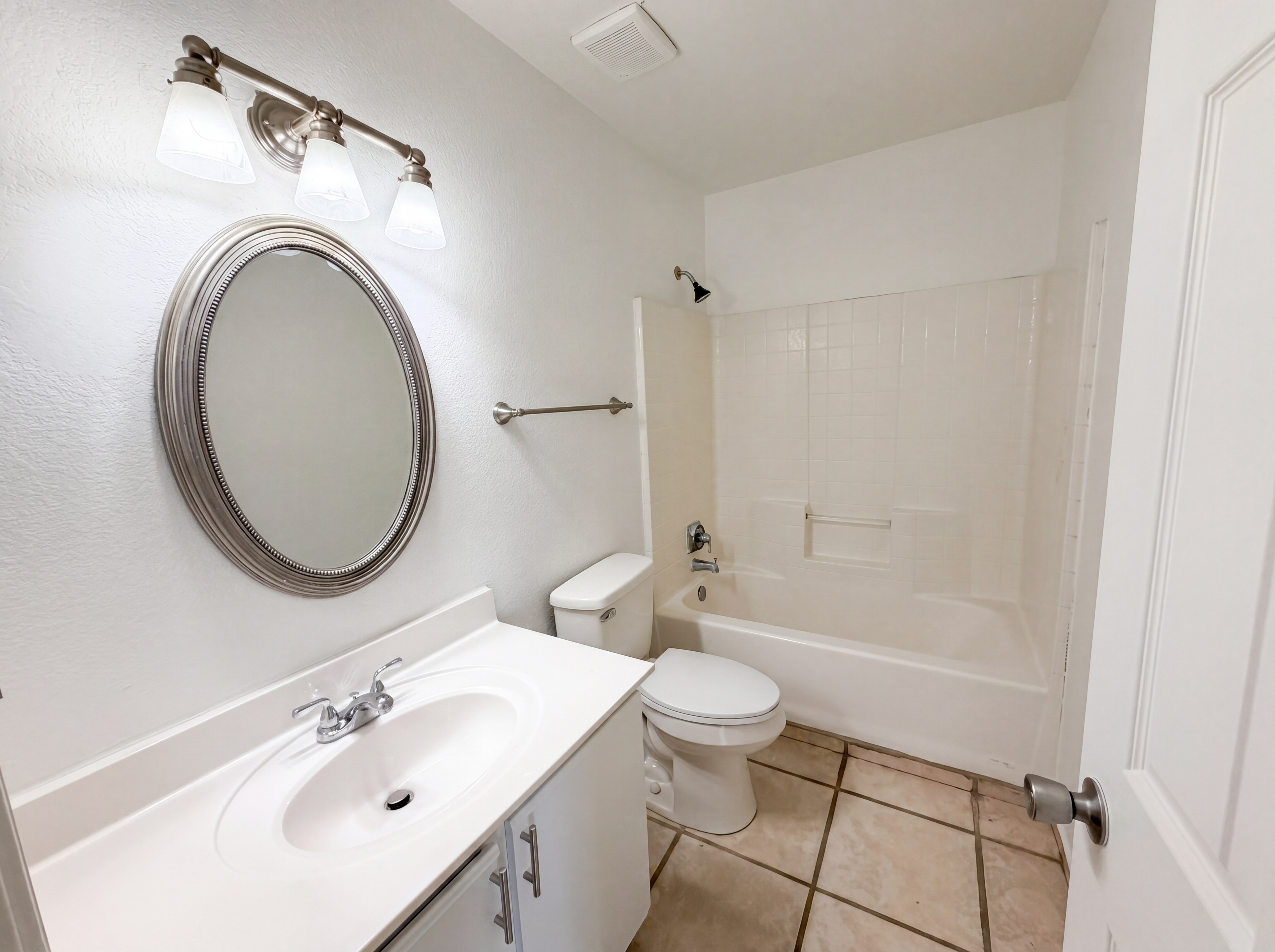 Photo 9 of 20 of 1657 W Wood Crest Ct, Tucson, AZ