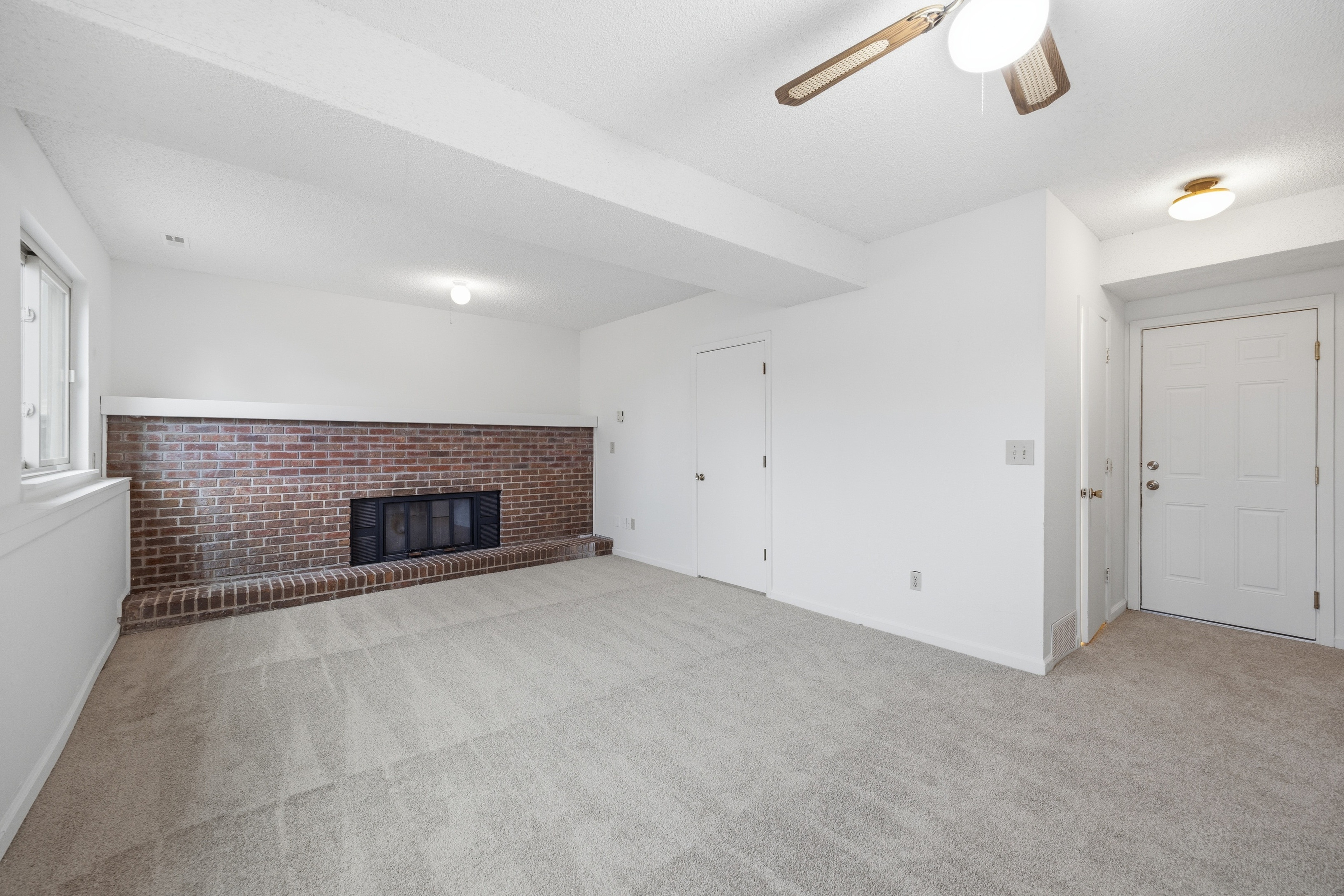Photo 41 of 51 of 912 Amsterdam Dr, Colorado Springs, CO