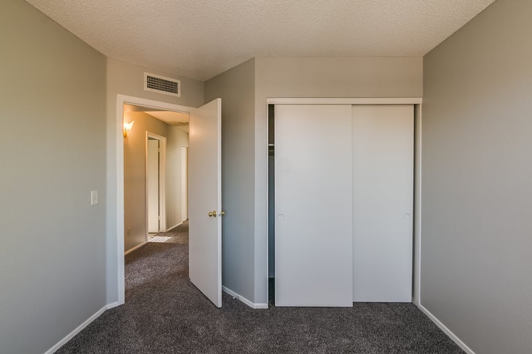 Photo 21 of 30 - 19436 N 34th Pl, Phoenix, AZ 85050
