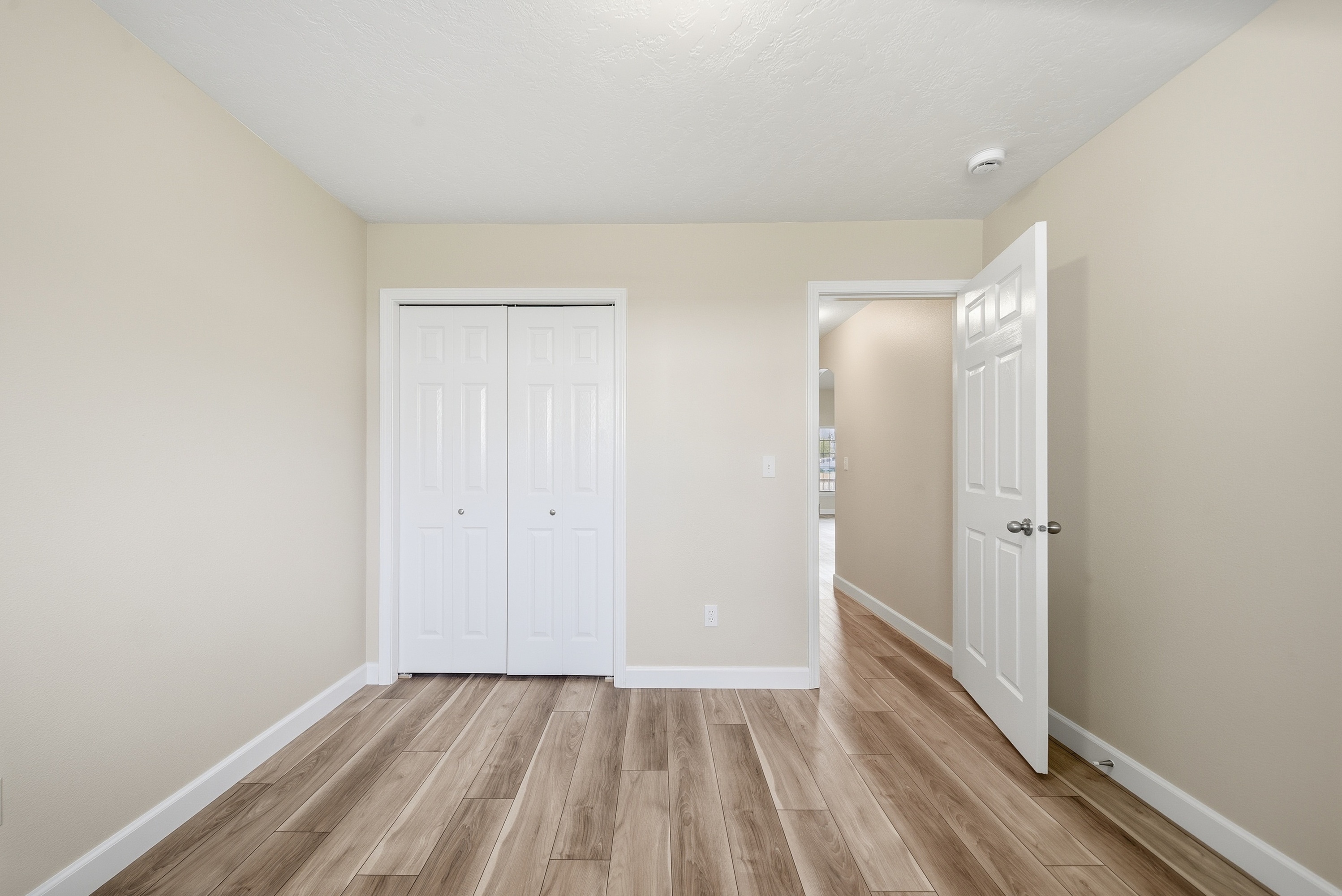 Photo 17 of 28 of 2059 N Eureka Ave, Meridian, ID