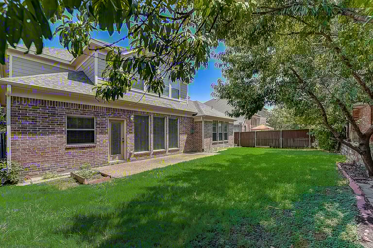Photo 28 of 42 - 8305 Foothill Dr, Plano, TX 75024