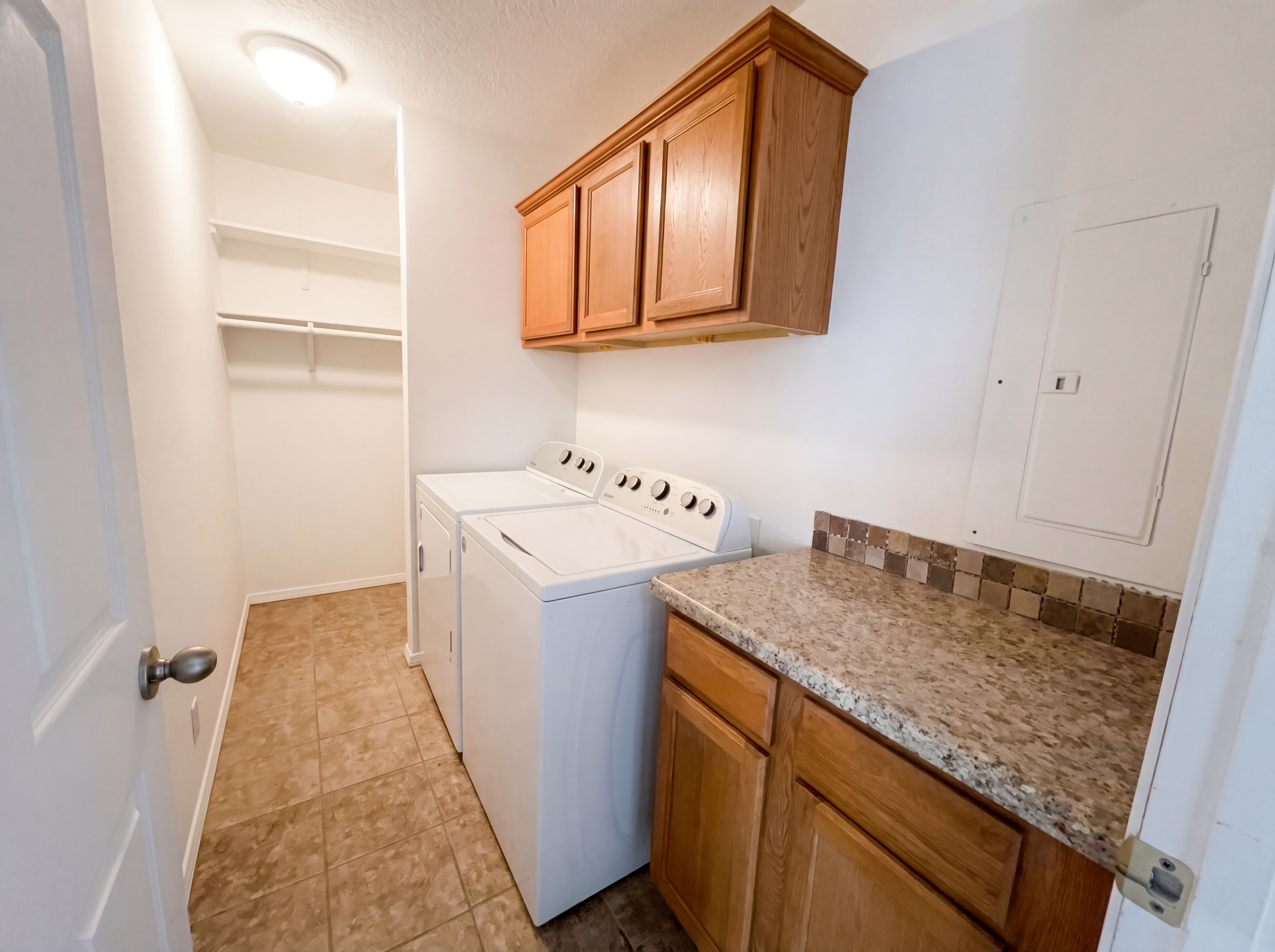 Photo 9 of 14 of 1209 Westerfeld Dr NE, Albuquerque, NM