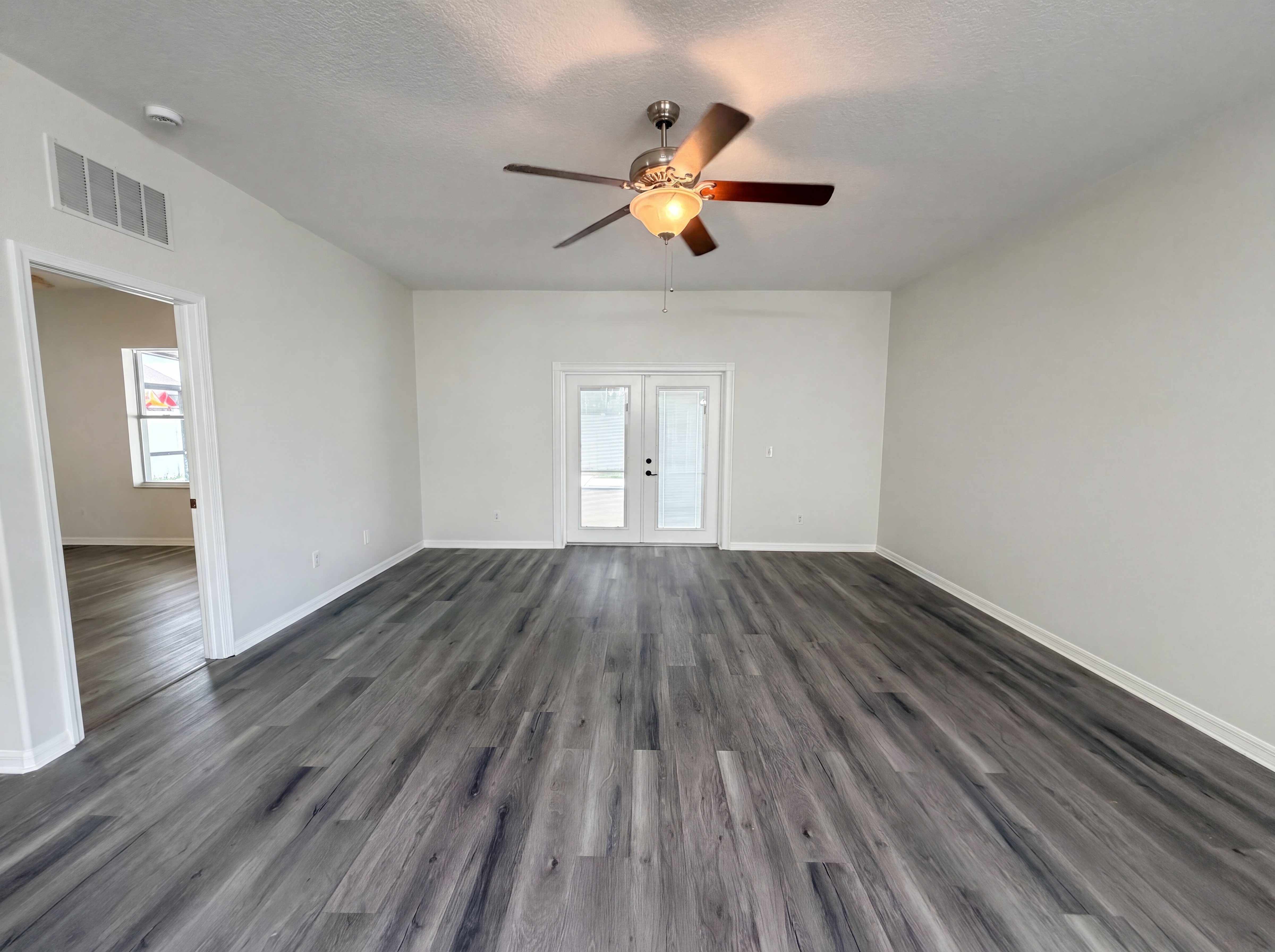 Photo 3 of 20 of 3408 Grove Blossom Ln, Plant City, FL