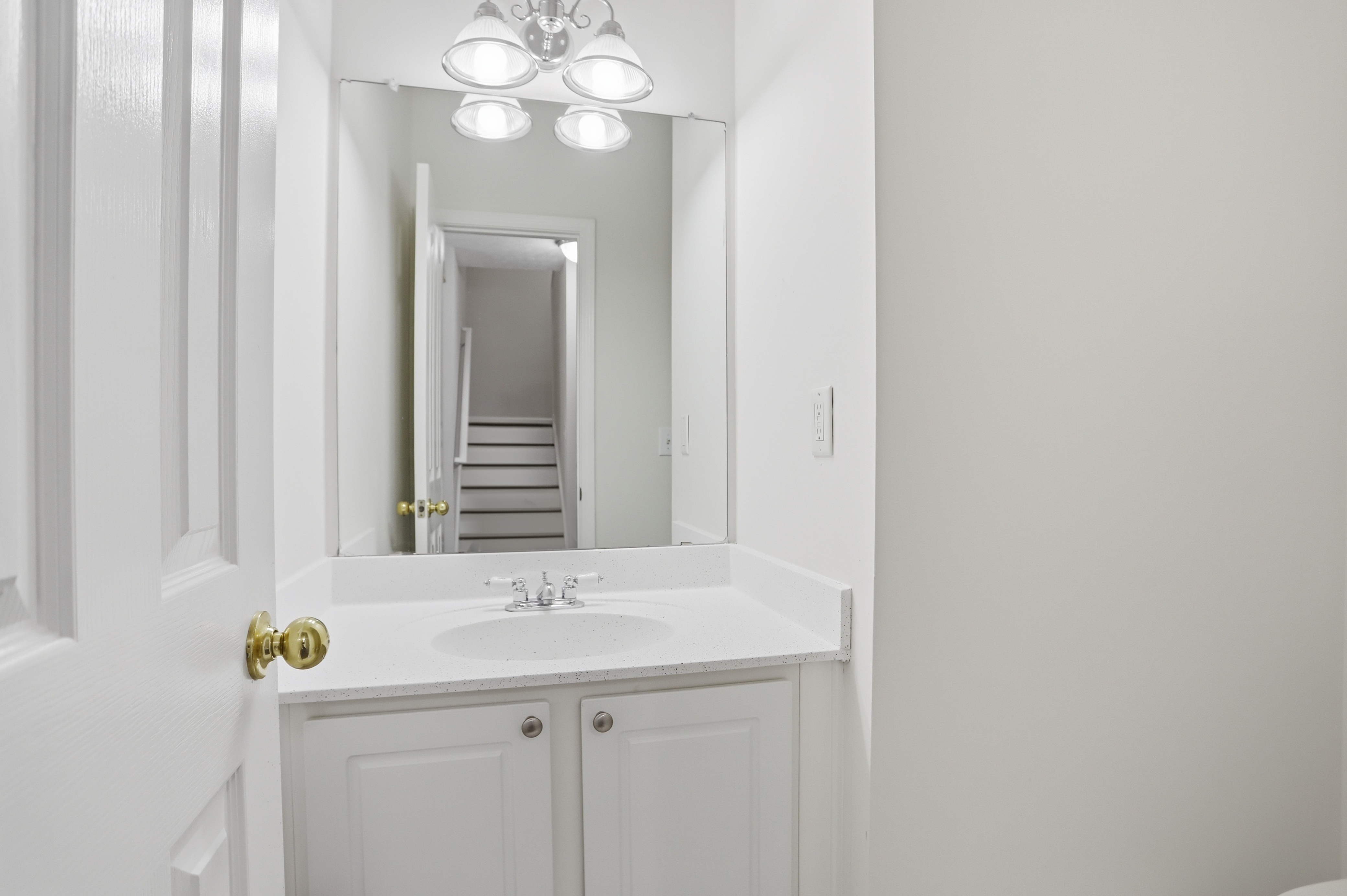 Photo 18 of 29 of 205 Abbotts Mill Dr, Johns Creek, GA
