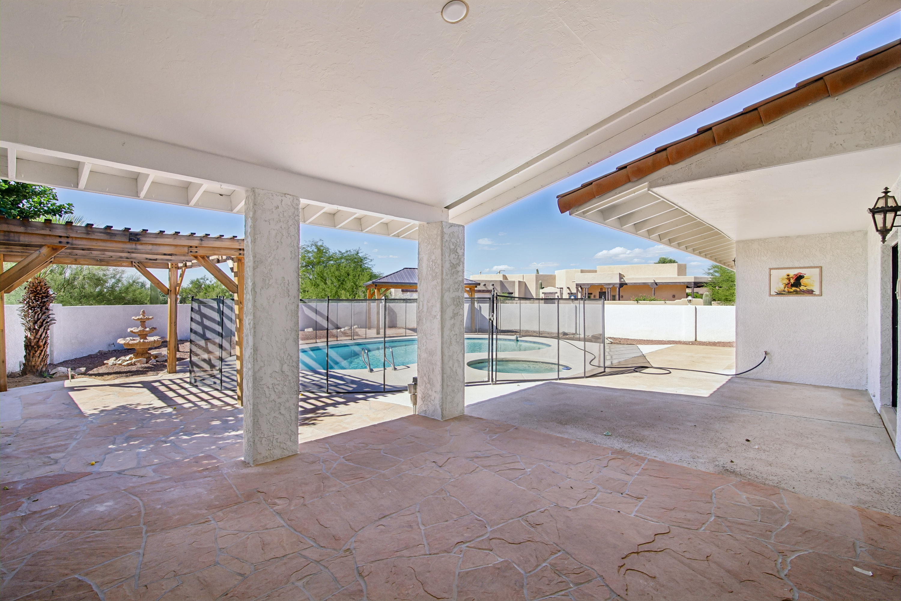 Photo 5 of 46 of 8331 N Rose Marie Ln, Tucson, AZ