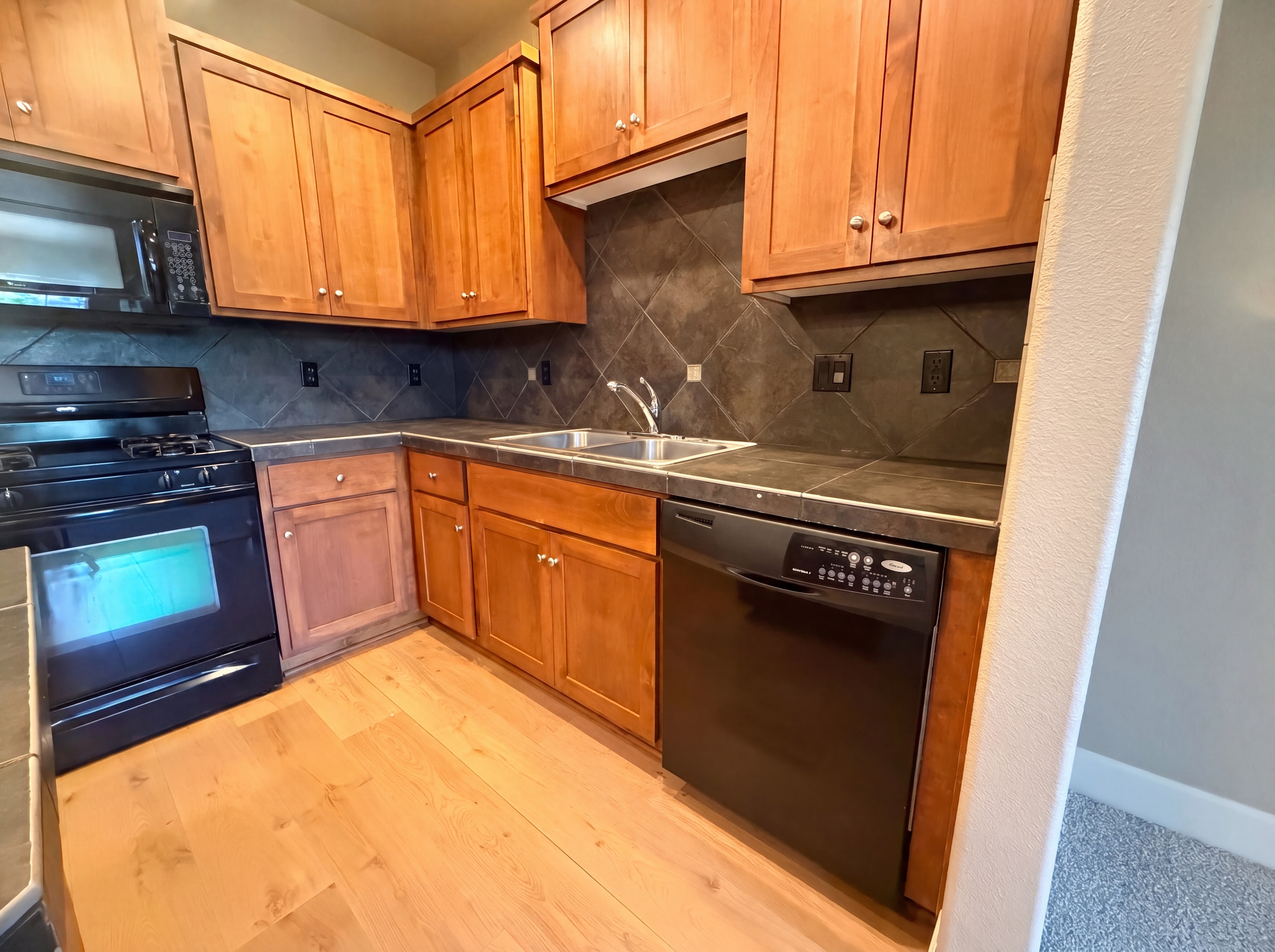 Photo 3 of 17 of 19899 Quaking Aspen Ave, Oregon City, OR