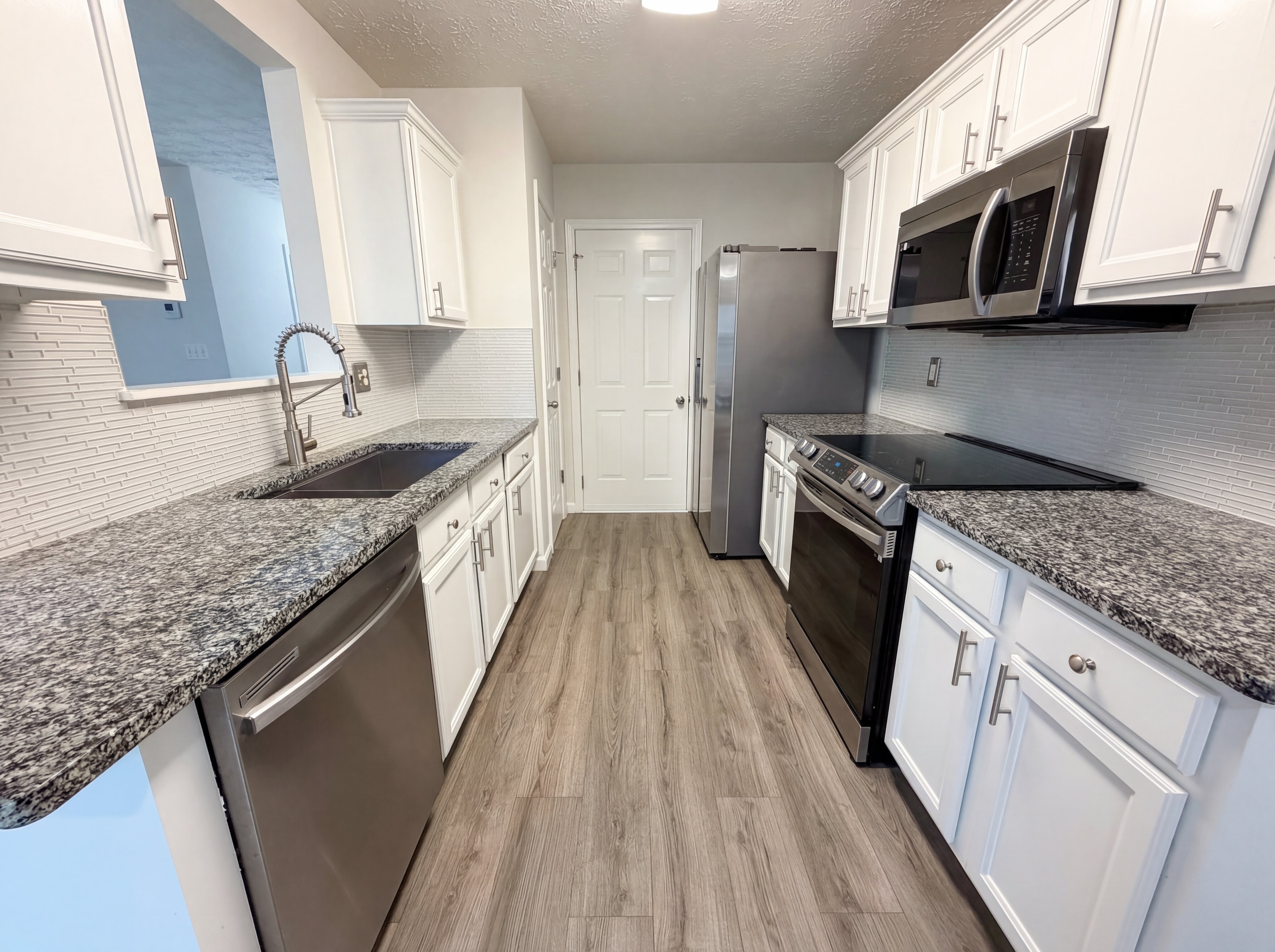 Photo 2 of 23 of 258 Alcovy Walk Dr, Lawrenceville, GA