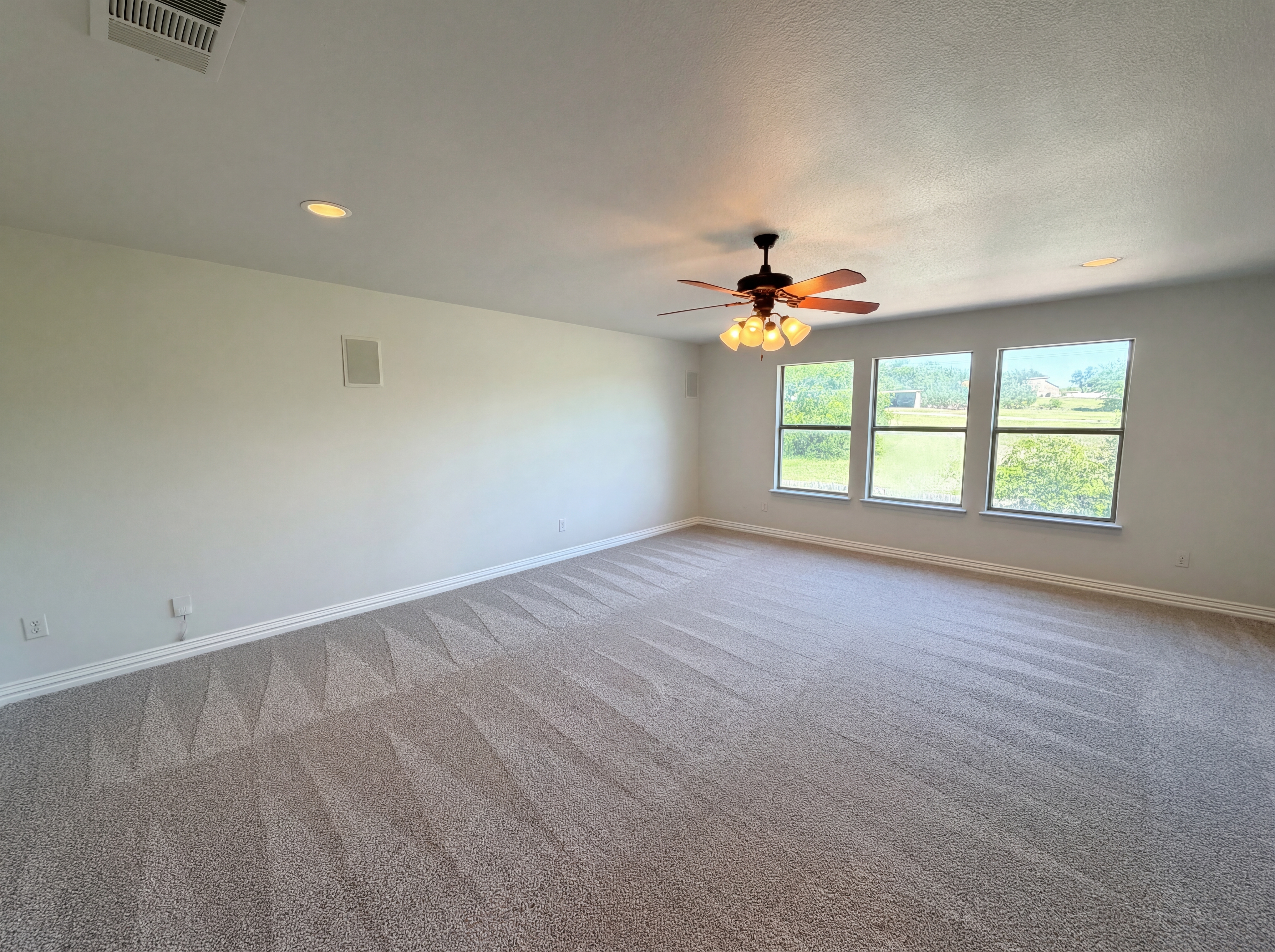 Photo 15 of 19 of 210 Billo Ct, Weatherford, TX