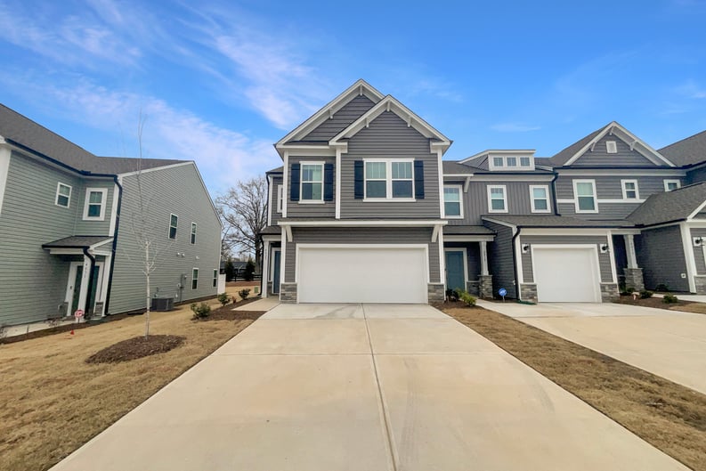 Property photo 1 of 4023 Aster Point Ct