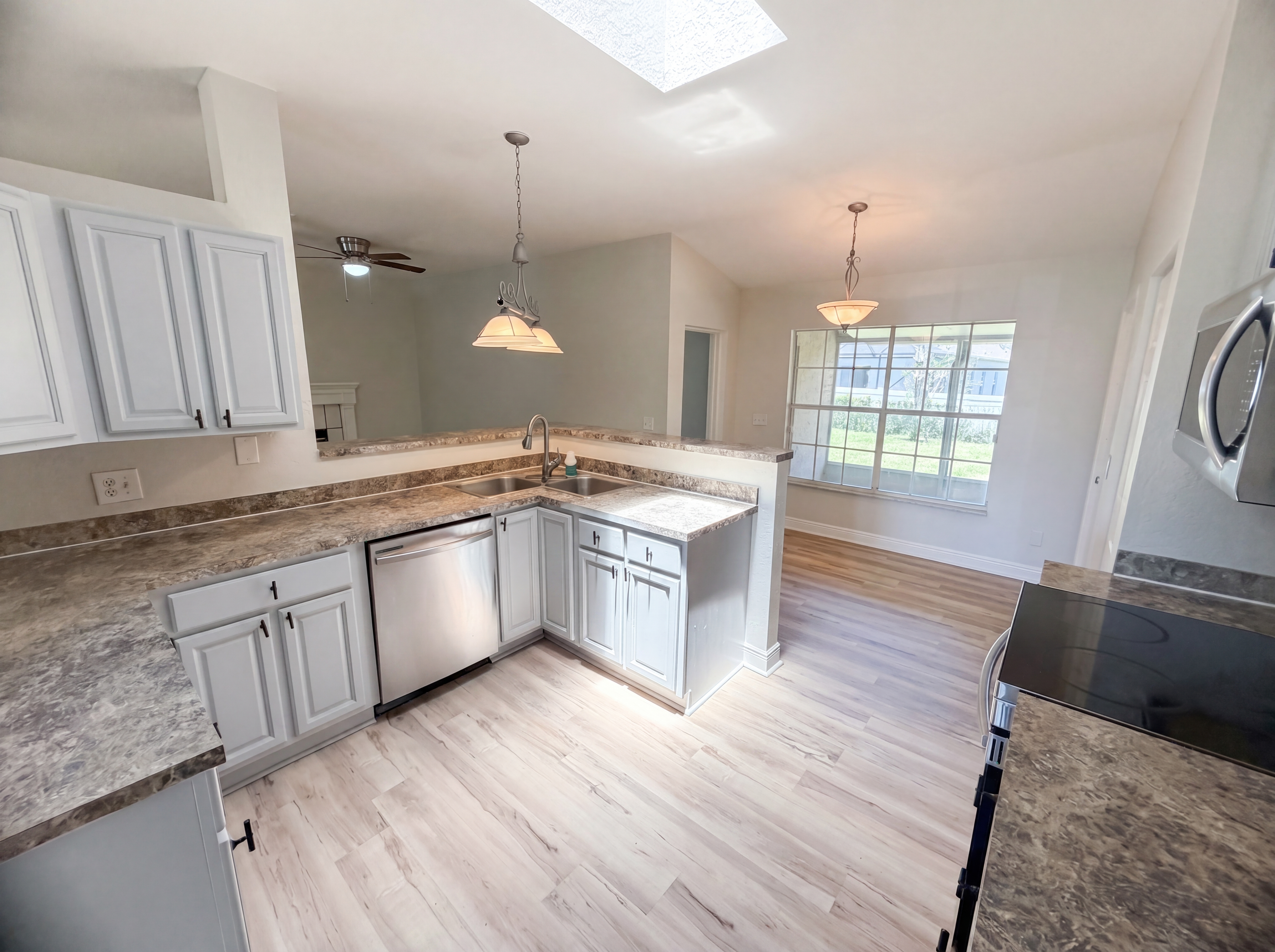 Photo 13 of 45 of 2385 SW Neal Rd, Port Saint Lucie, FL