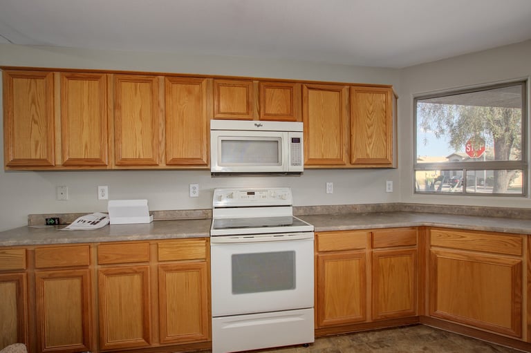 Photo 4 of 27 - 16206 W Latham St, Goodyear, AZ 85338