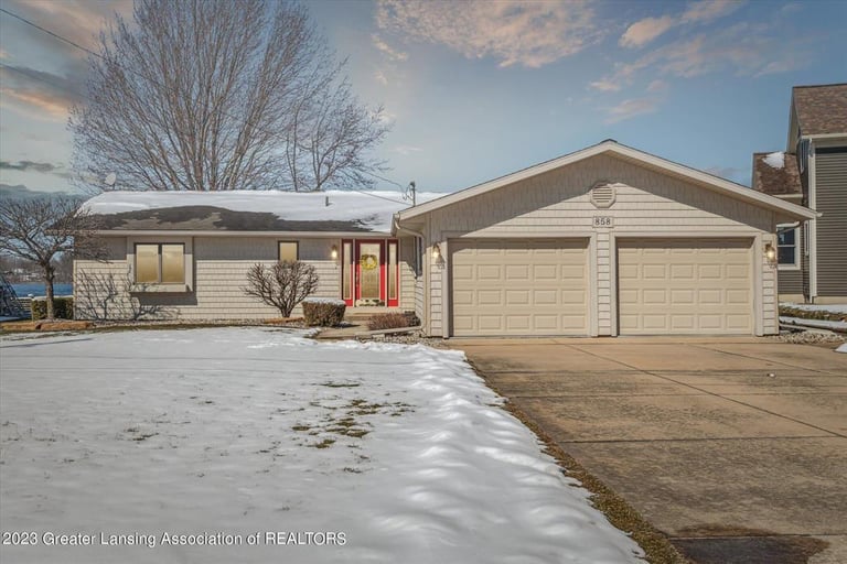 858 Beech St, Lake Odessa, MI 48849 Opendoor