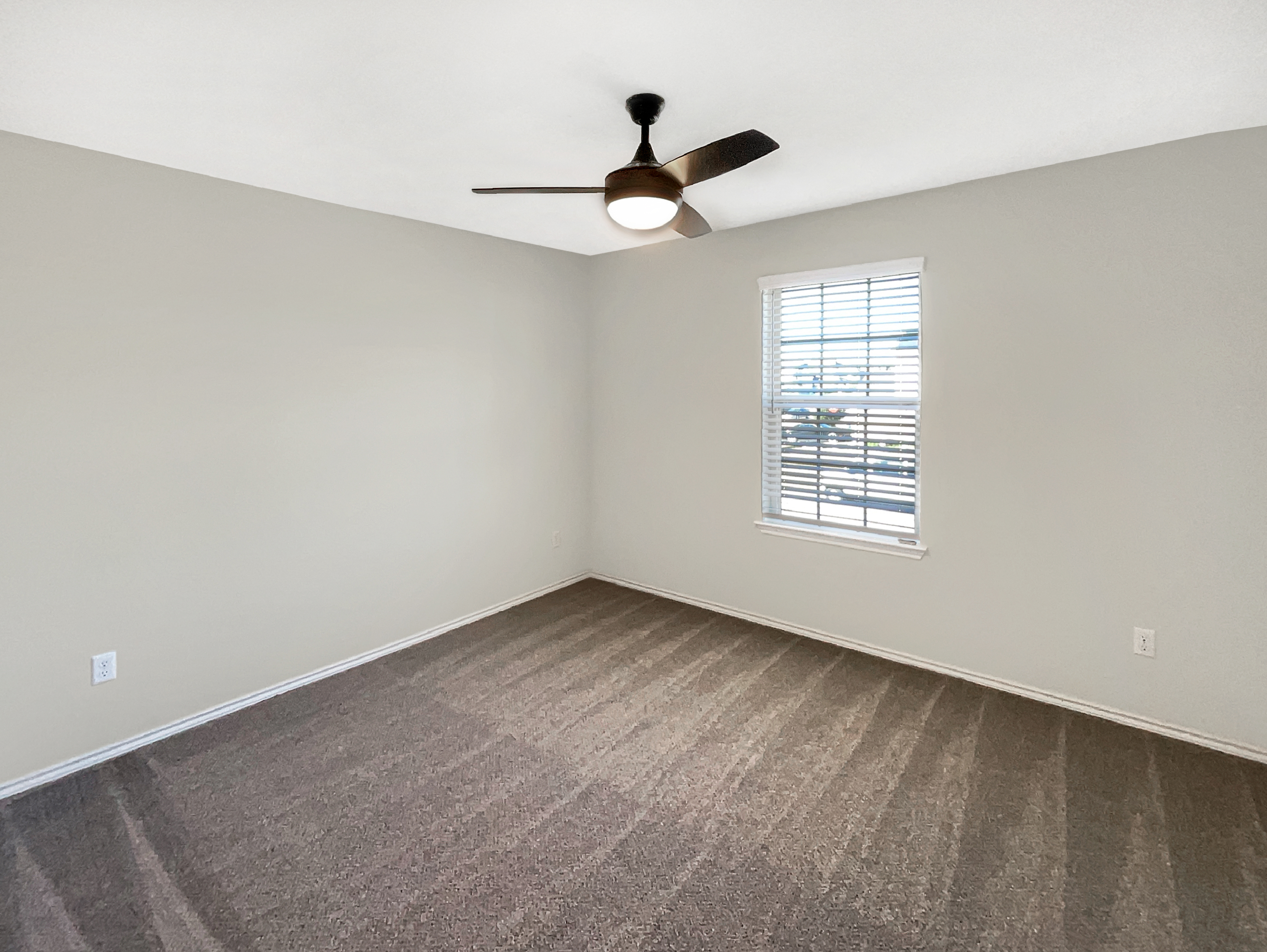 Photo 20 of 22 of 709 Hummingbird Ln, Leander, TX
