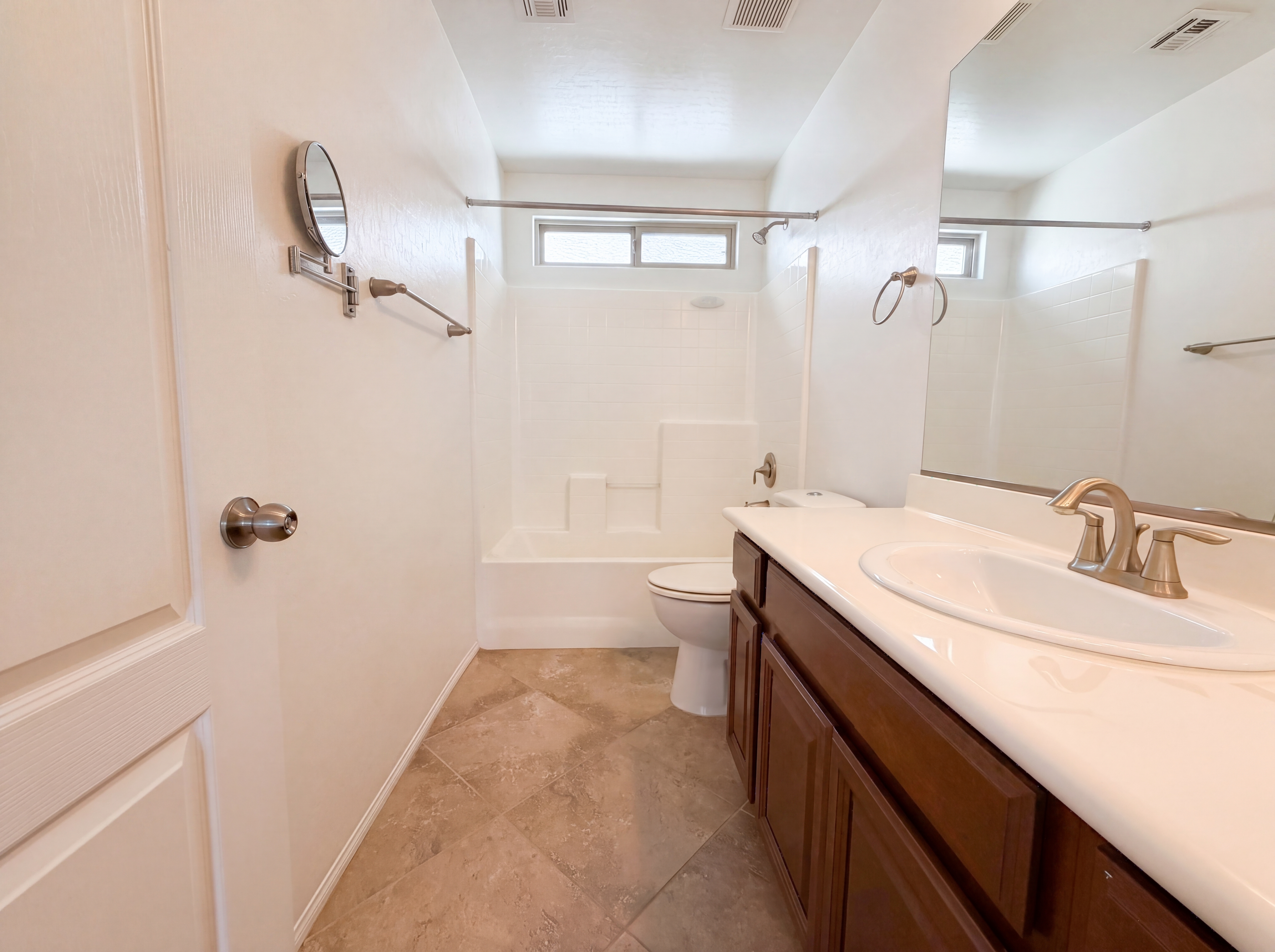 Photo 15 of 23 of 7698 Falmoth Bay Ct, Las Vegas, NV