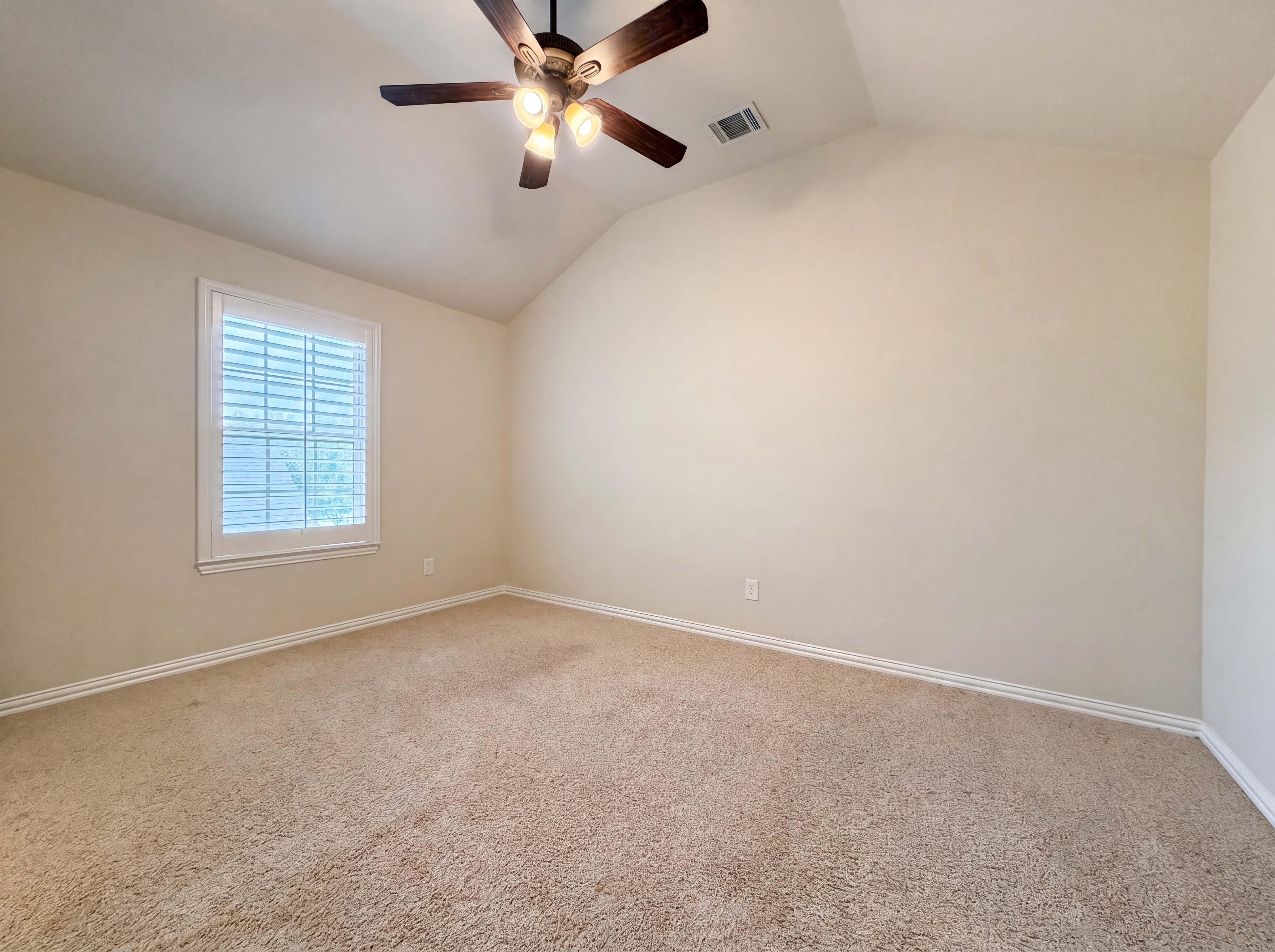 Photo 17 of 29 of 27911 Warren Park Dr, Katy, TX
