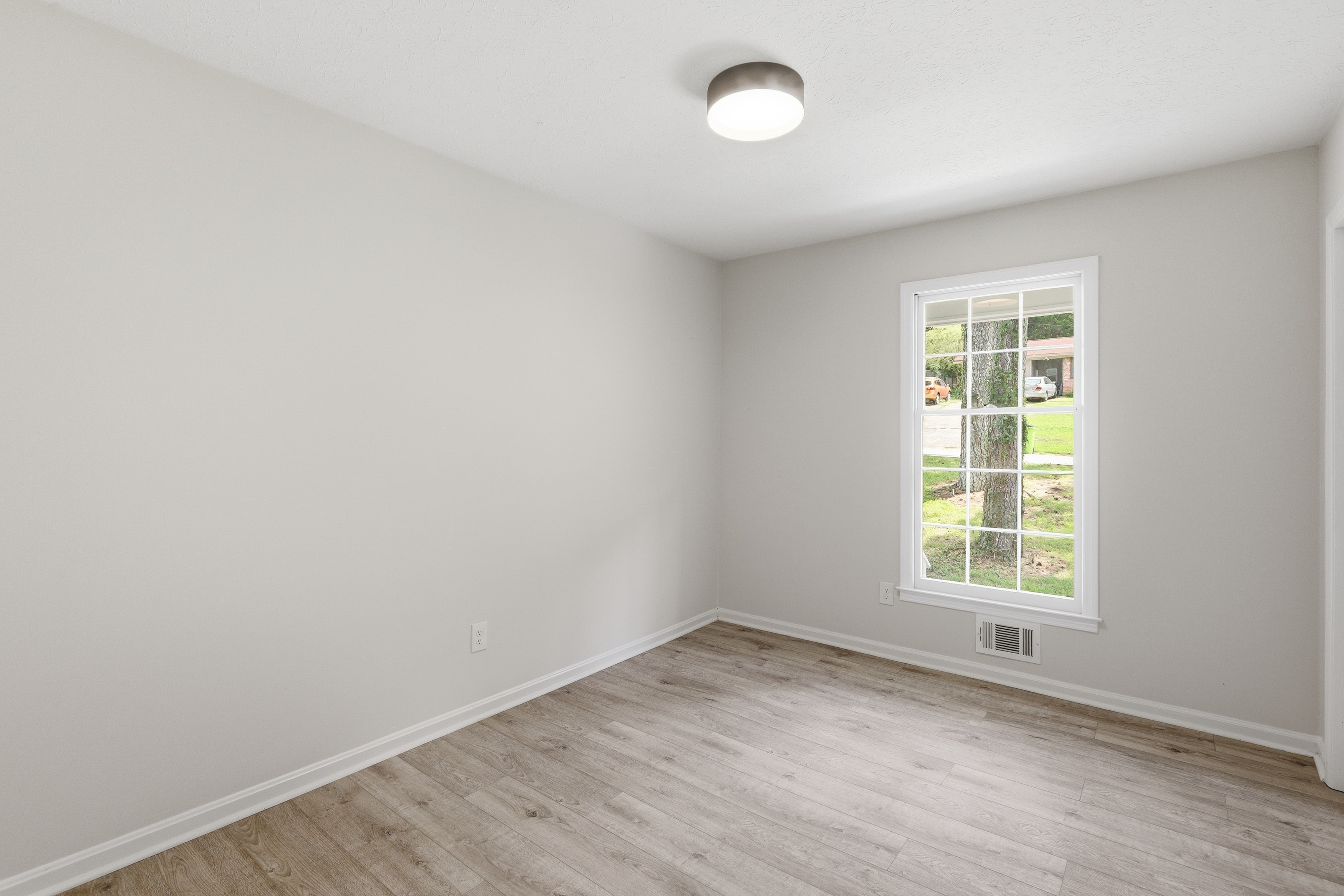Photo 17 of 27 of 3300 S Whisper Dr, Douglasville, GA