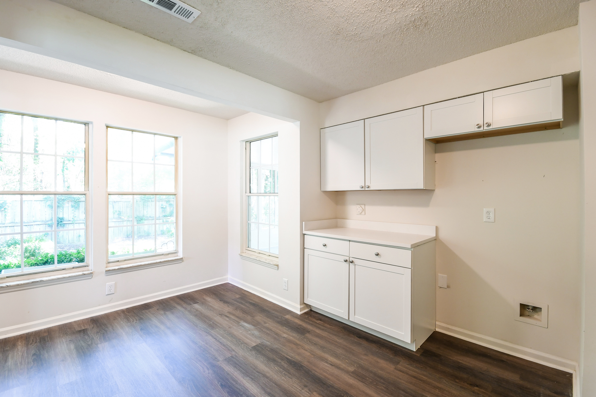 Photo 9 of 22 of 343 Damascus Dr, Summerville, SC