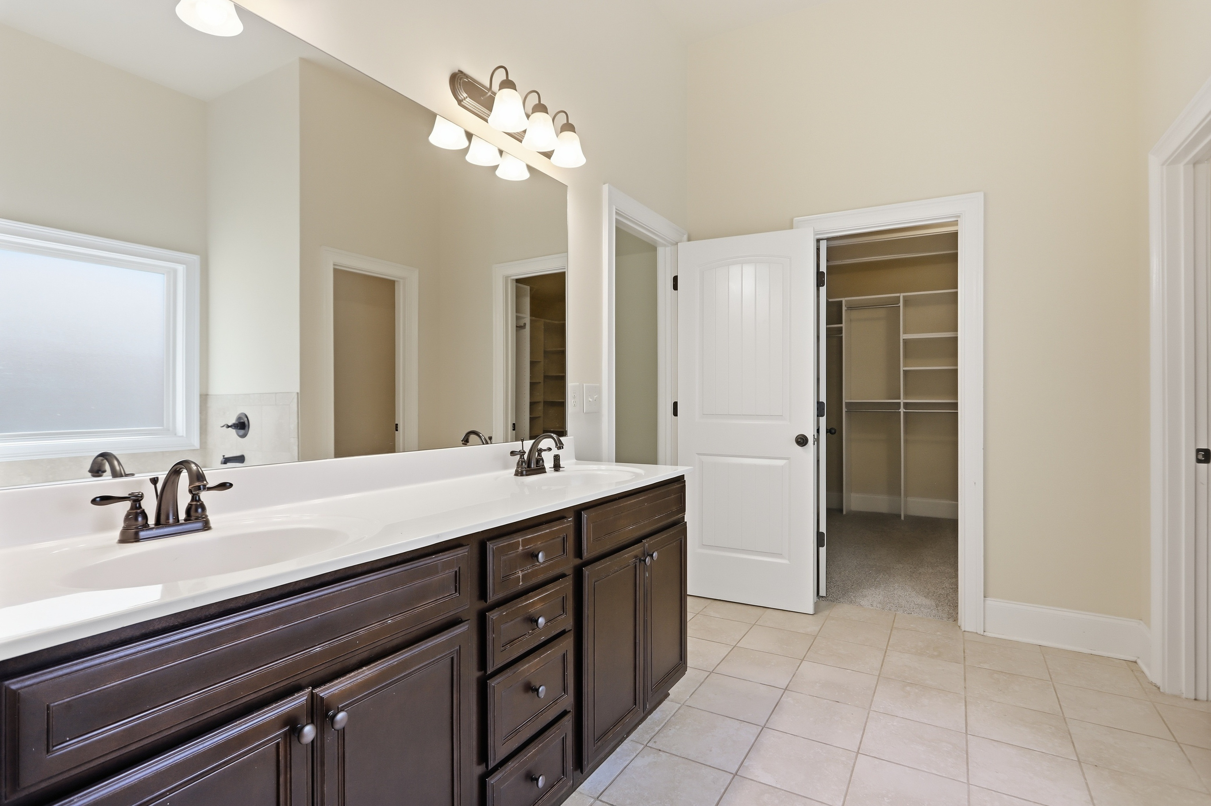 Photo 31 of 44 of 157 Ashbury Cir, Dallas, GA