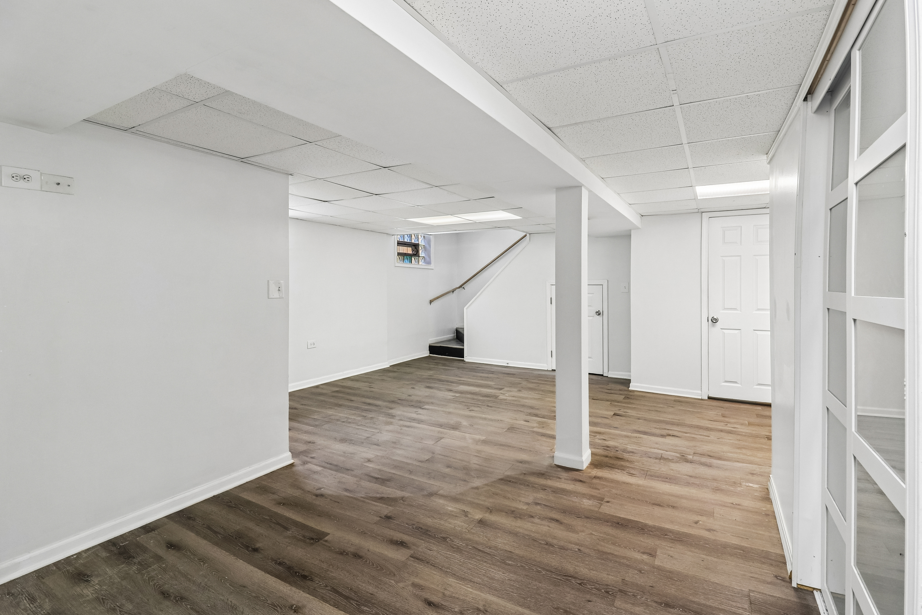 Photo 23 of 41 of 1107 W 101st St, Chicago, IL