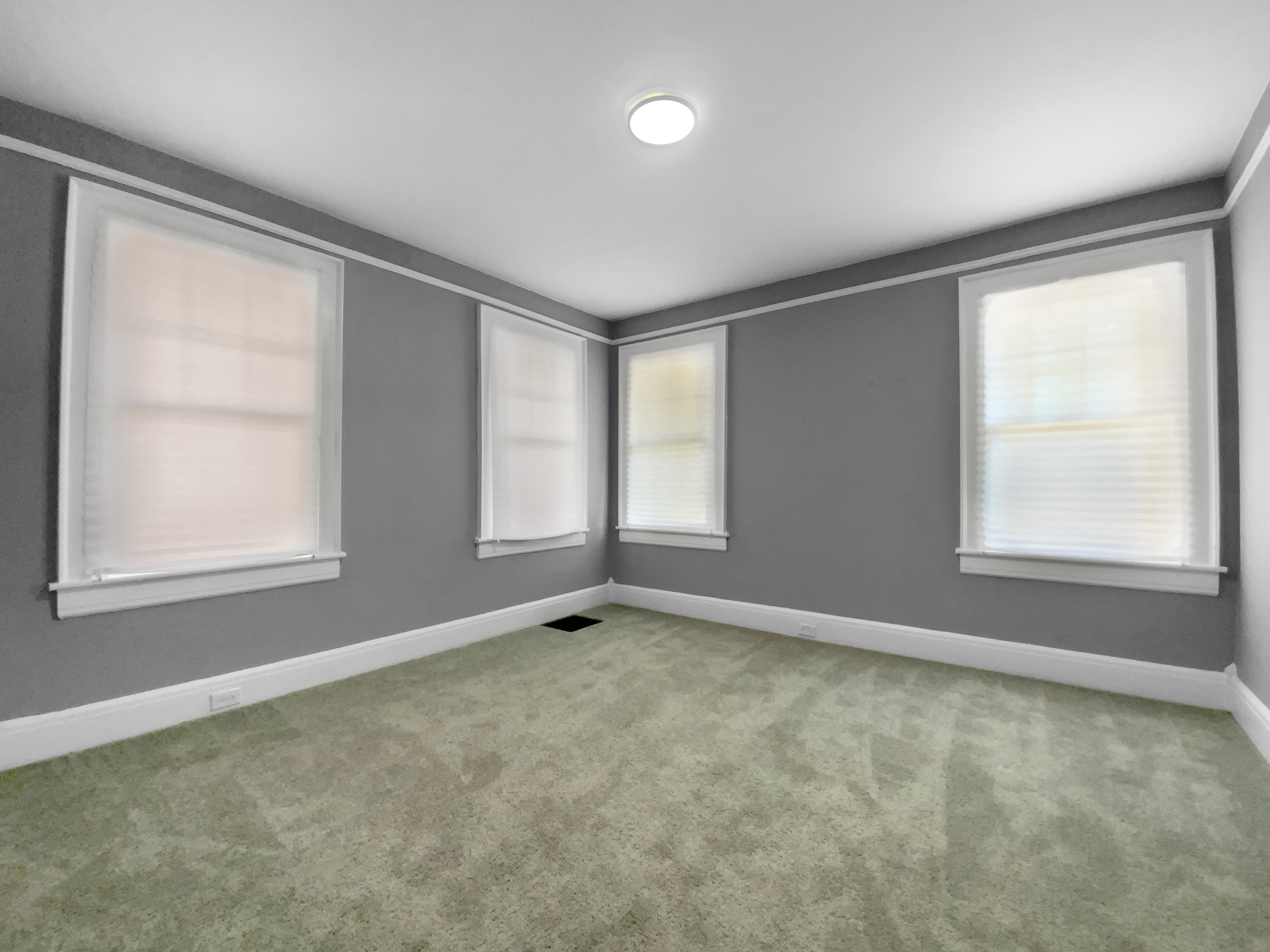 Photo 5 of 21 of 1033 Graymont Ave W, Birmingham, AL