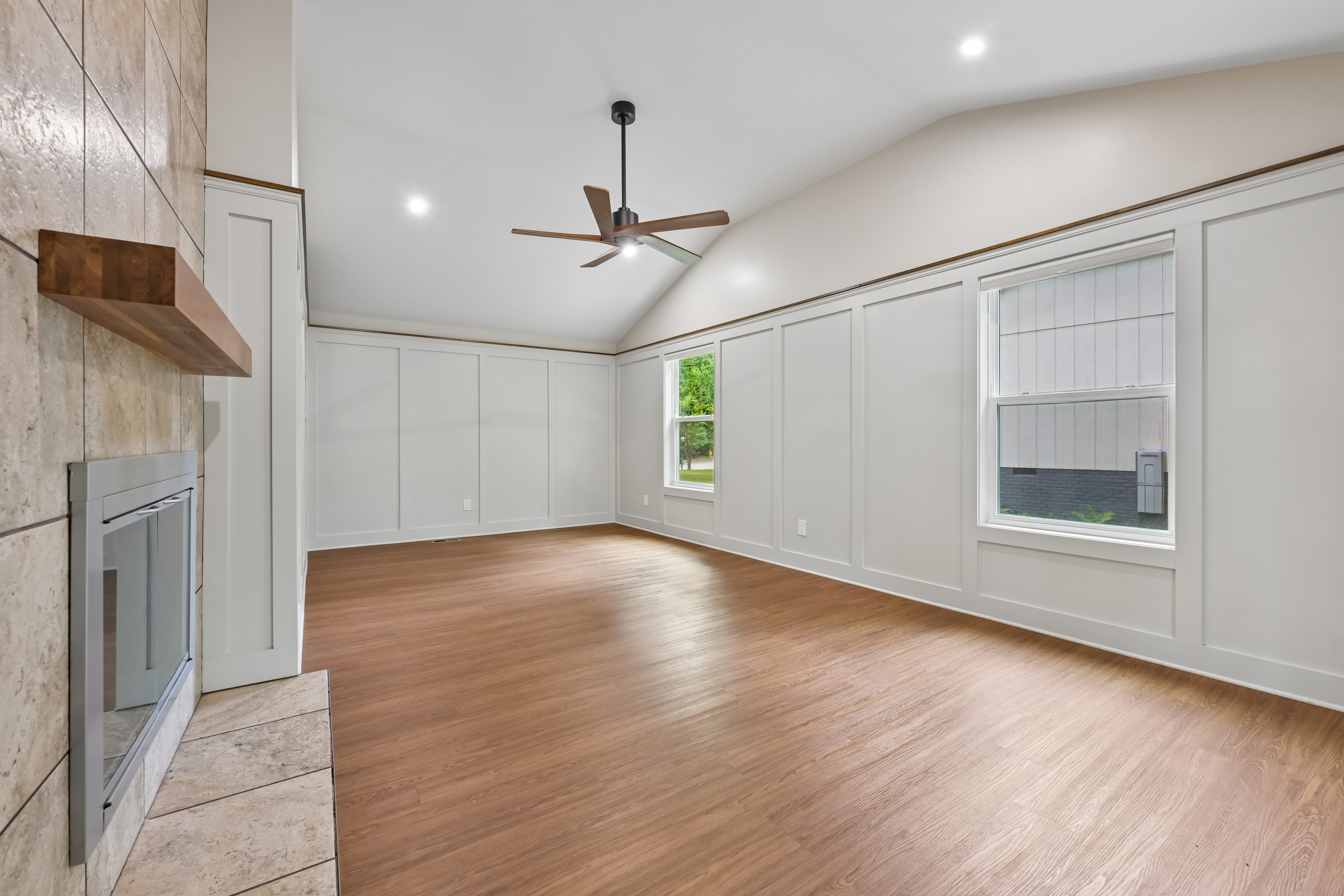 Photo 3 of 36 of 6625 Suburban Dr, Raleigh, NC