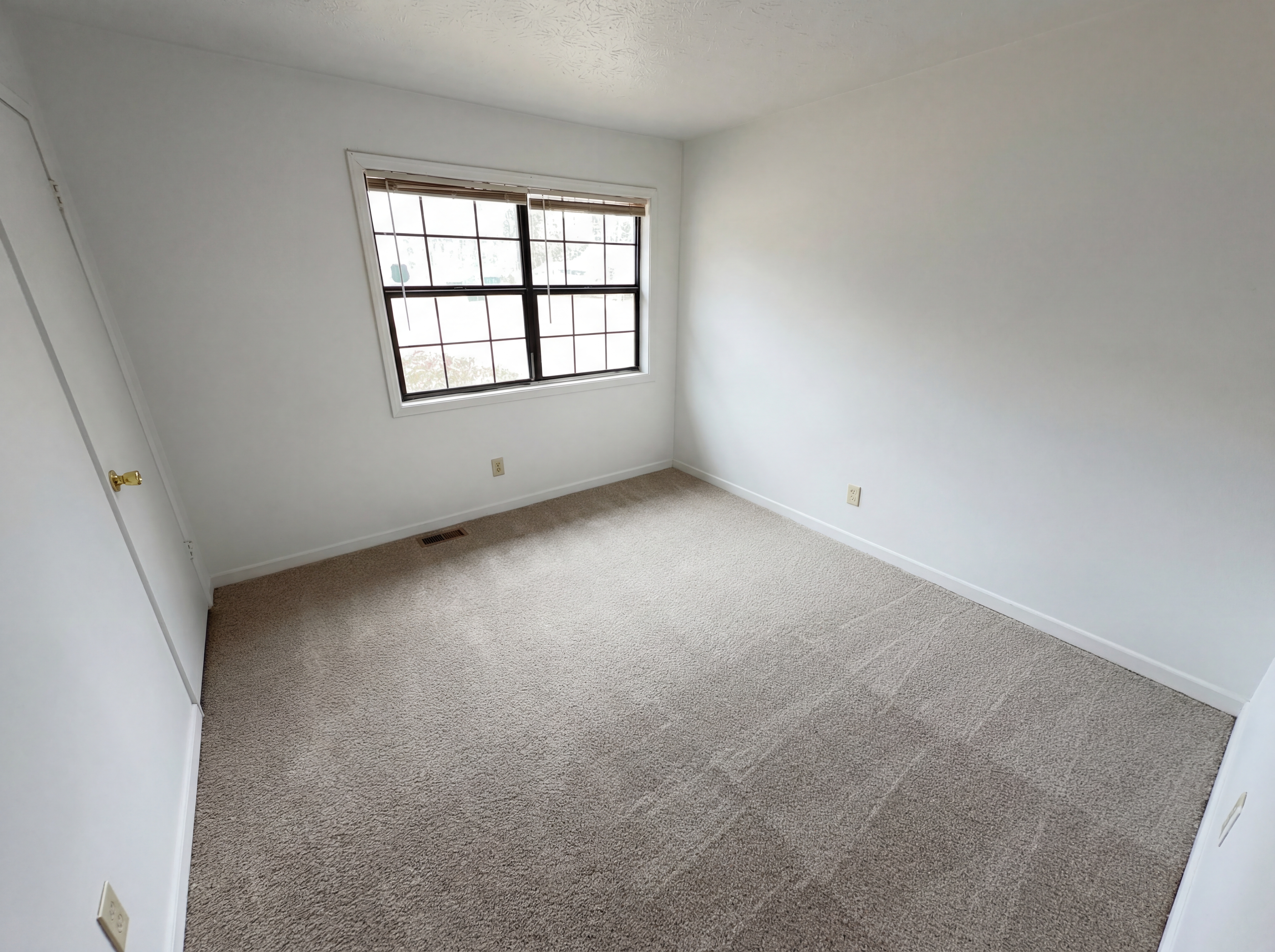 Photo 13 of 22 of 4400 Red Cedar Ct, Stone Mountain, GA