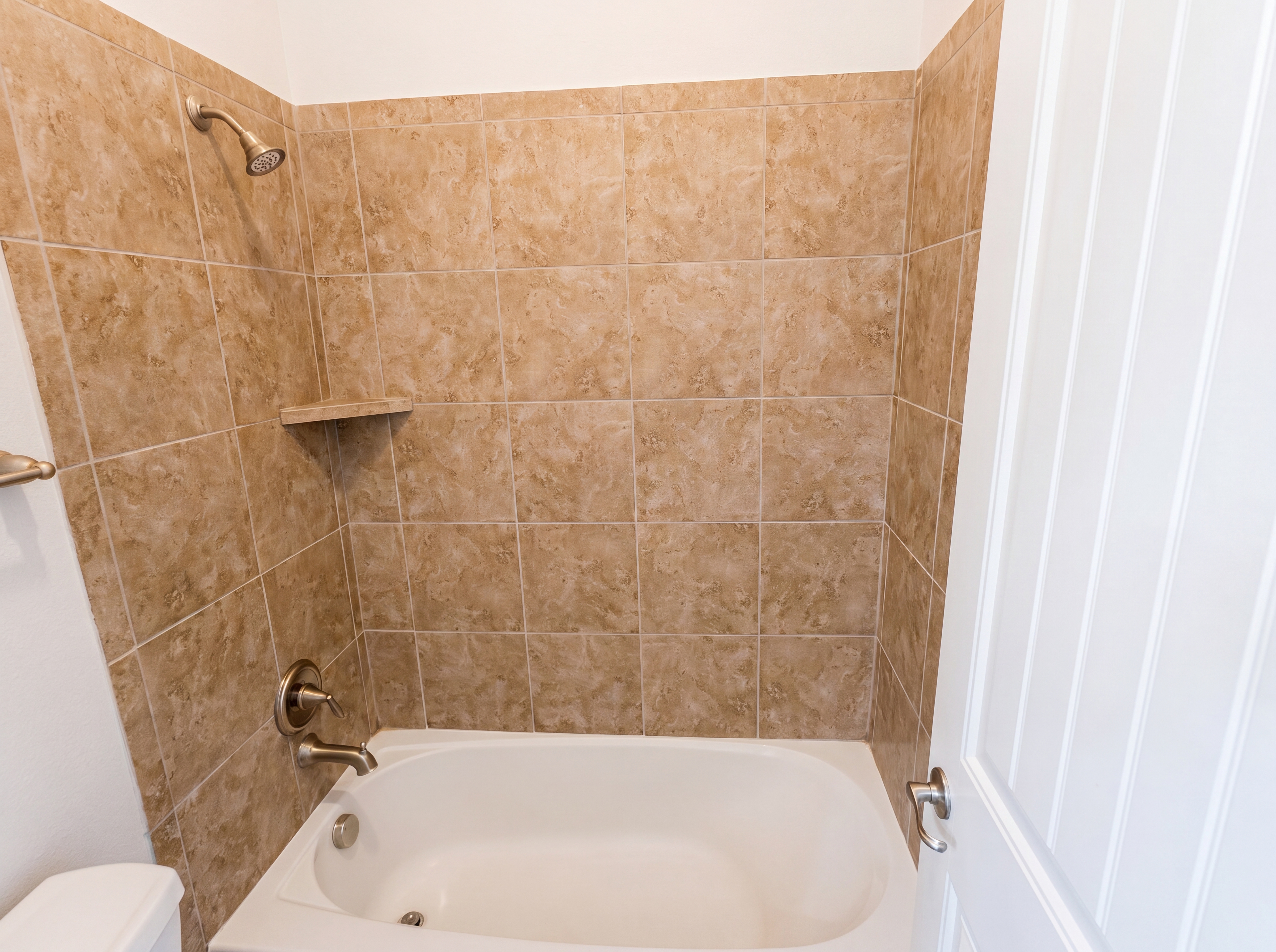 Photo 8 of 23 of 3105 Bridgewater Dr, Little Elm, TX