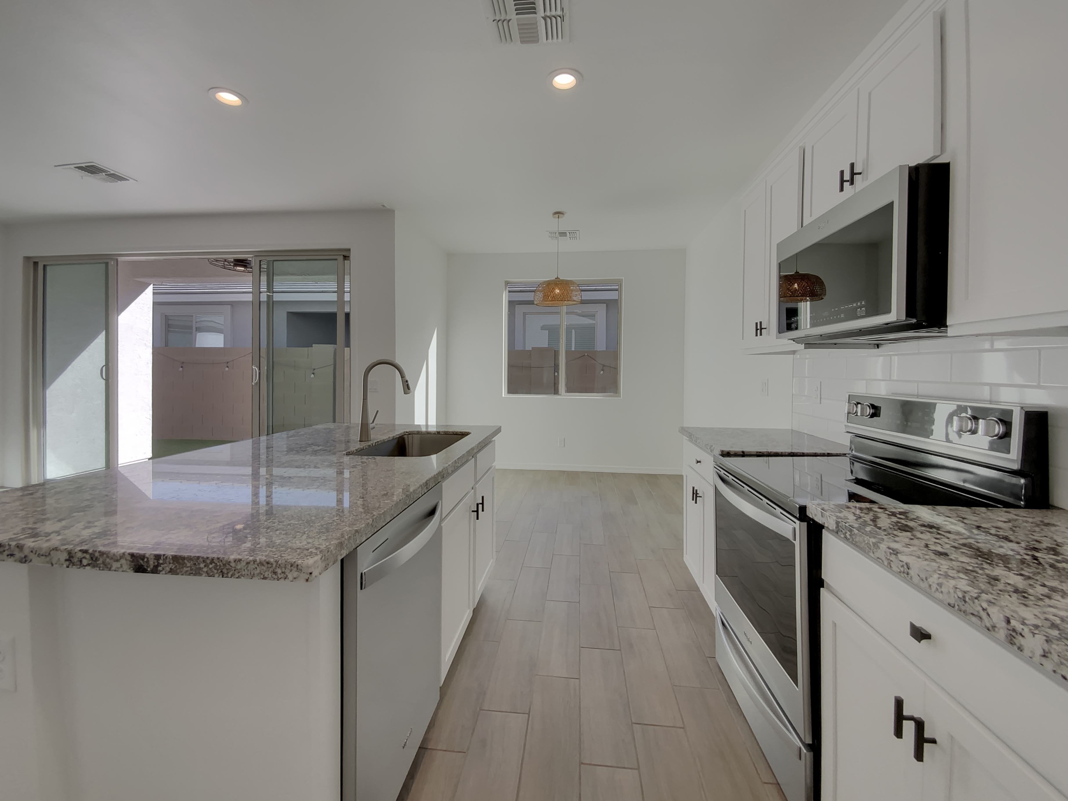 Photo 6 of 18 of 9327 E Static Ave, Mesa, AZ