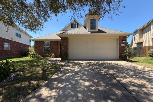 Photo 1 of 21 of 11327 Grass Lake Ln, Richmond, TX