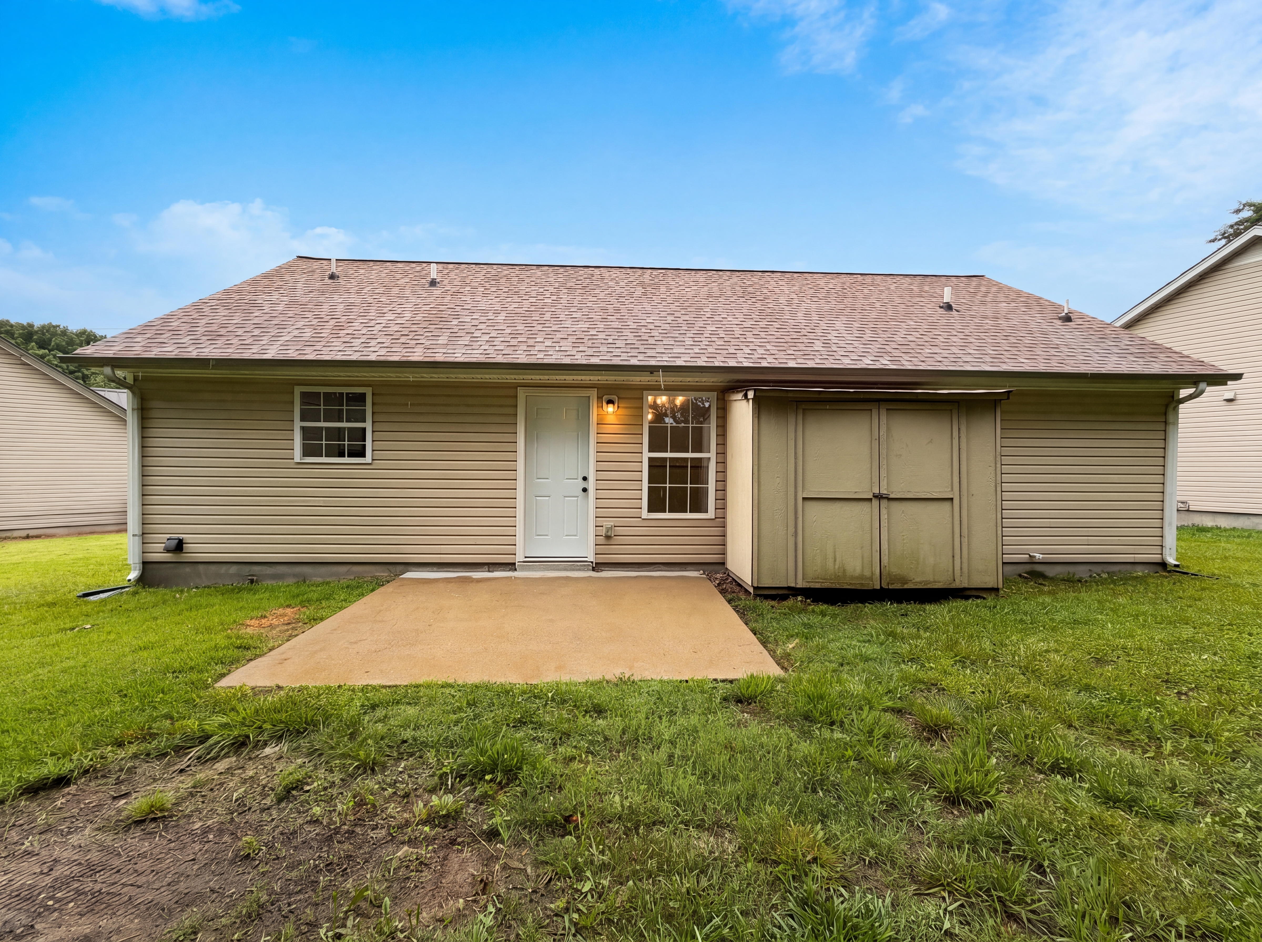 Photo 5 of 21 of 1125 Sima Shabat Ct, La Vergne, TN