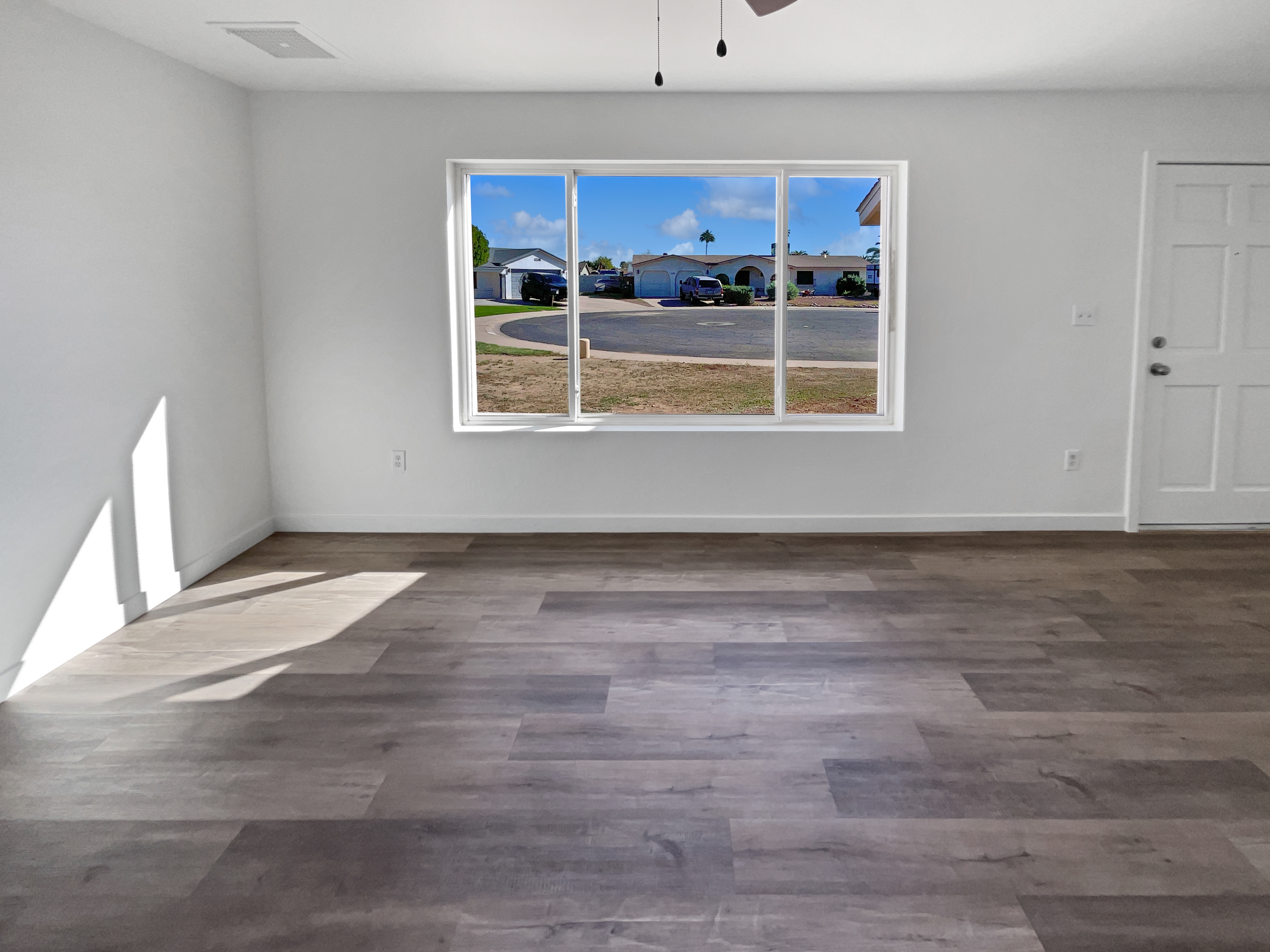Photo 4 of 26 of 12230 N 47th Ln, Glendale, AZ