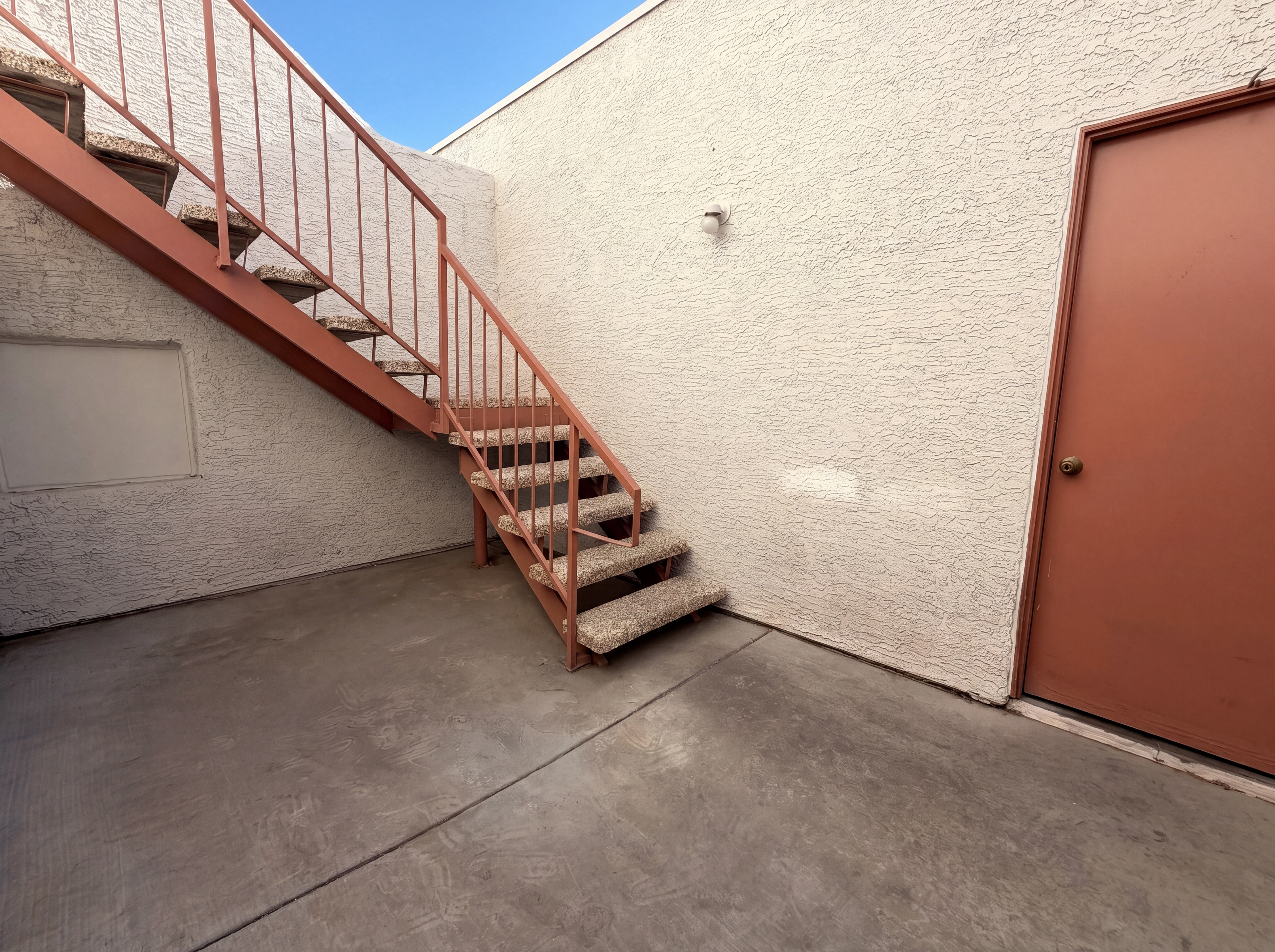 Photo 5 of 22 of 1800 Edmond St, Las Vegas, NV