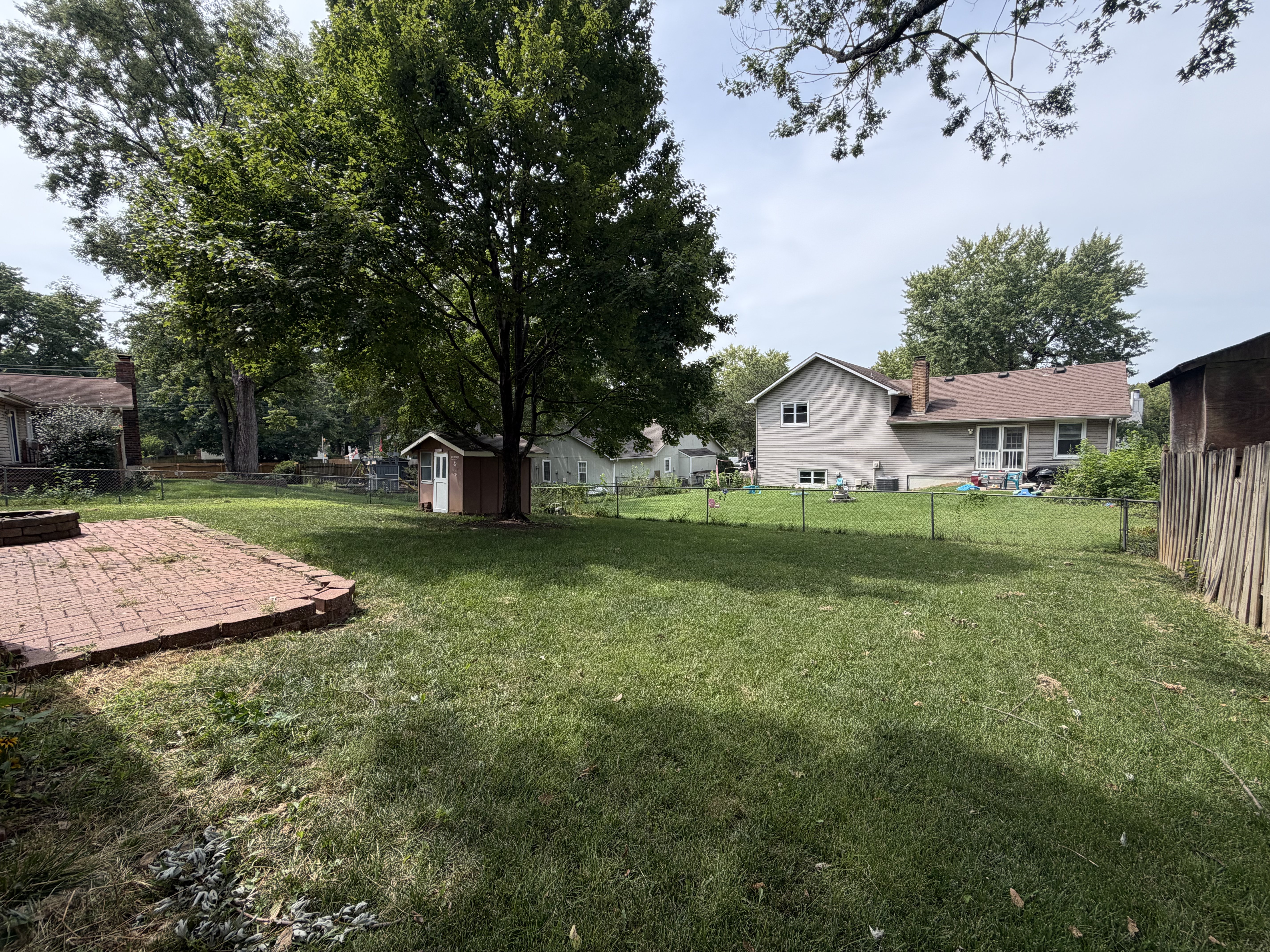 Photo 32 of 39 of 14224 S Raintree Dr, Olathe, KS