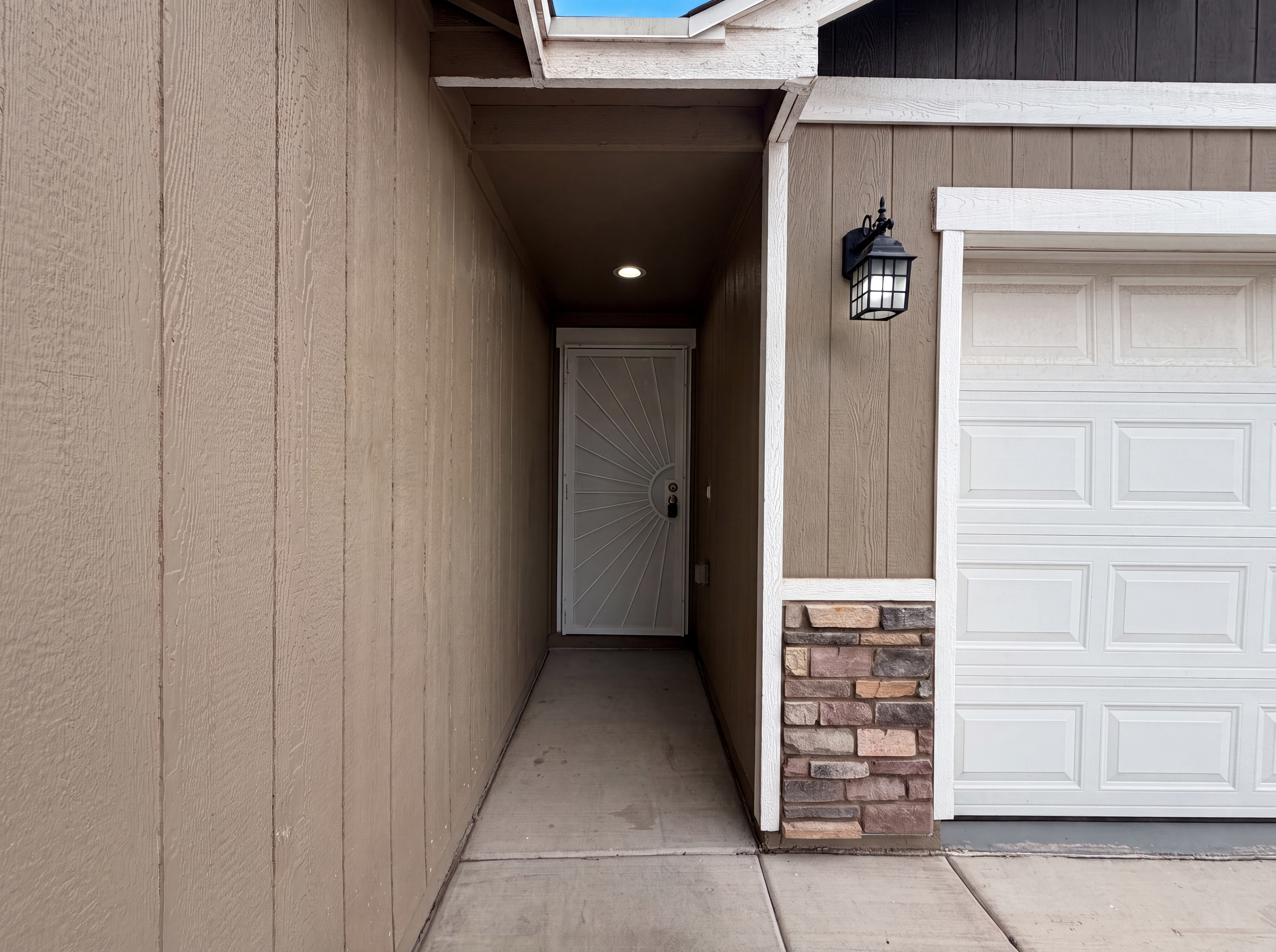 Photo 17 of 19 of 5713 S 13th Ave, Phoenix, AZ