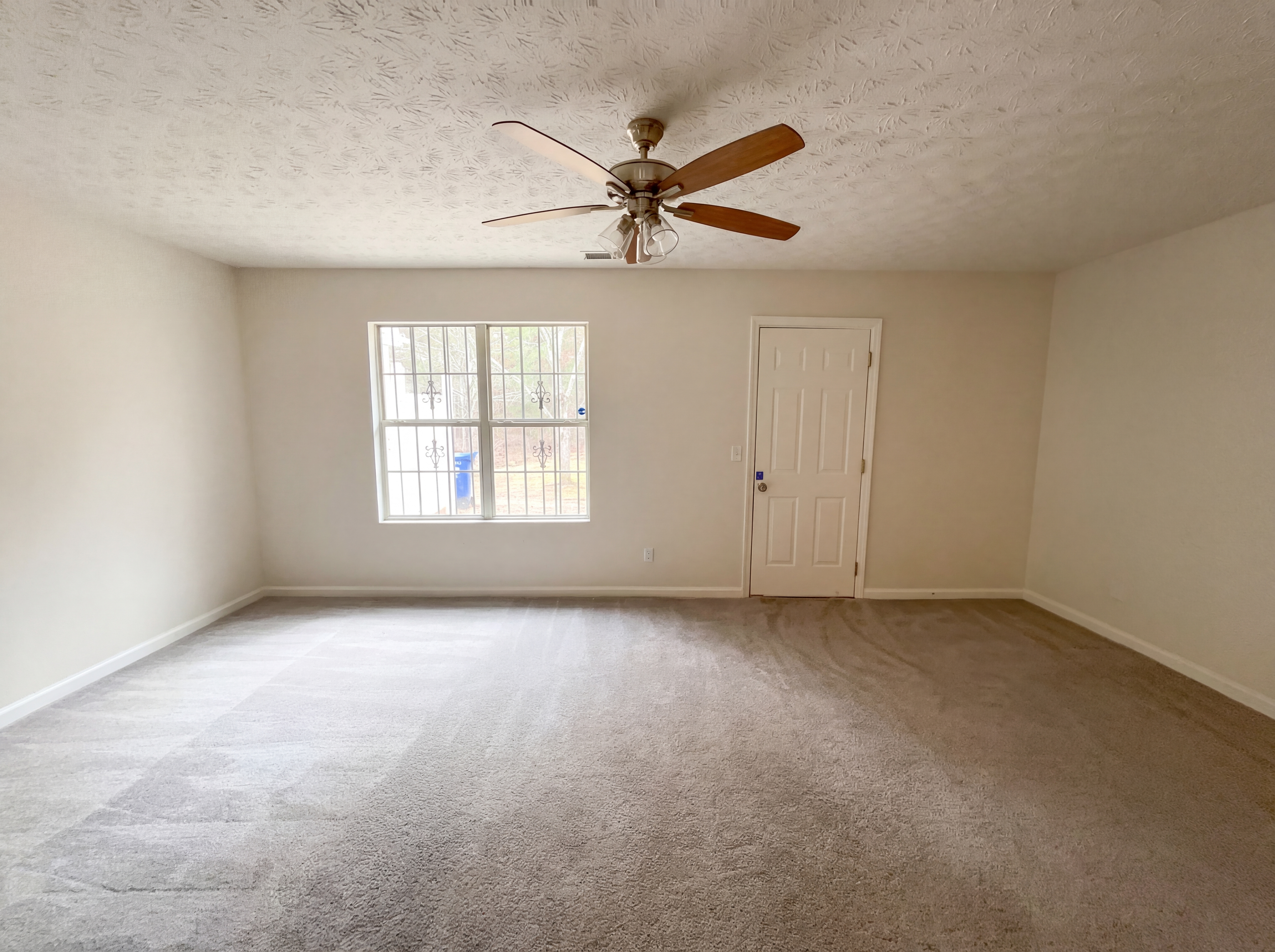 Photo 10 of 18 of 3794 Waldrop Ln, Decatur, GA
