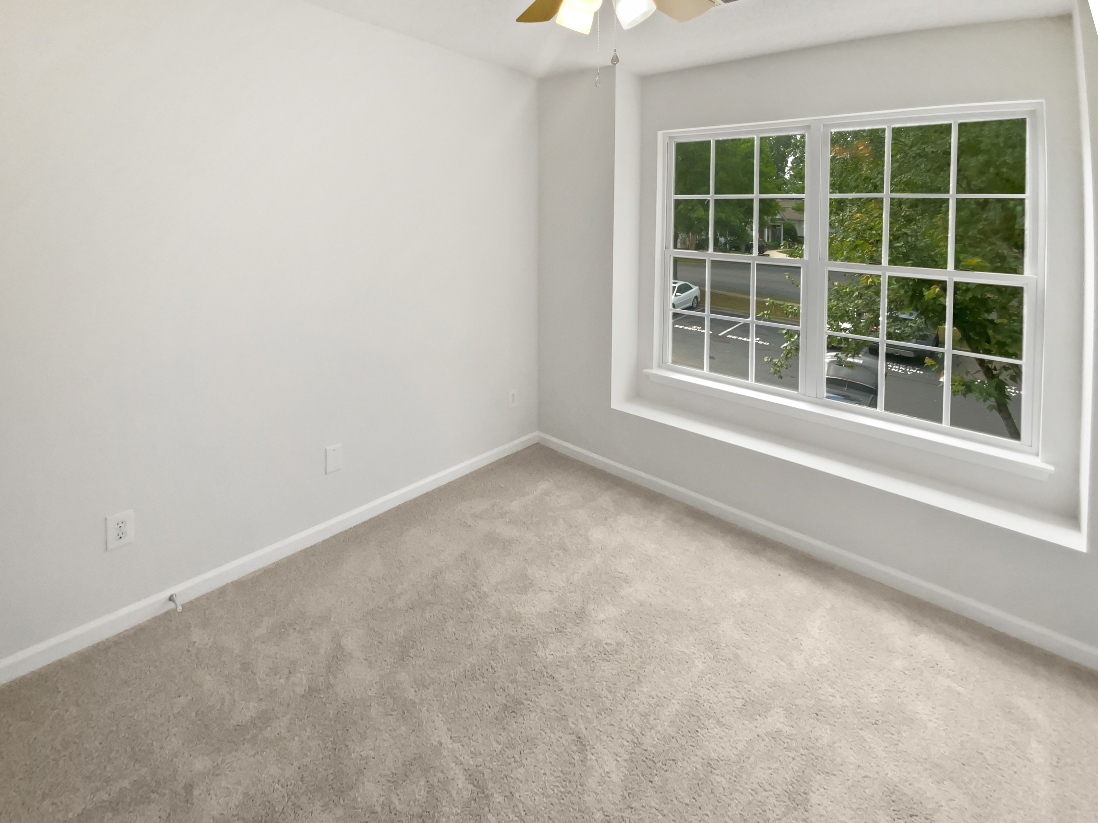 Photo 17 of 29 of 3107 Falling Rock Ct, Charlotte, NC