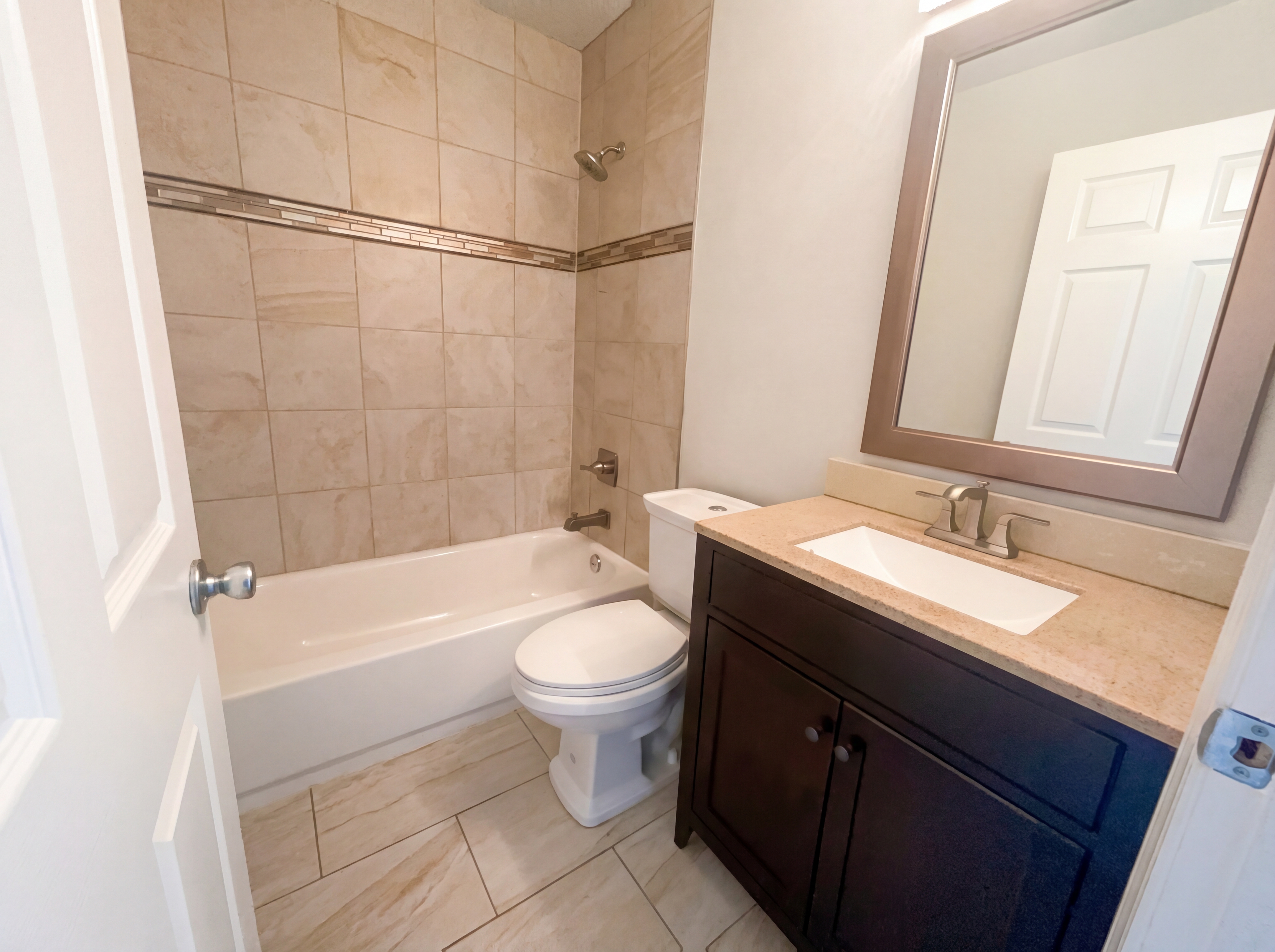 Photo 14 of 21 of 2158 Joseph Hewes Ct, Orange Park, FL