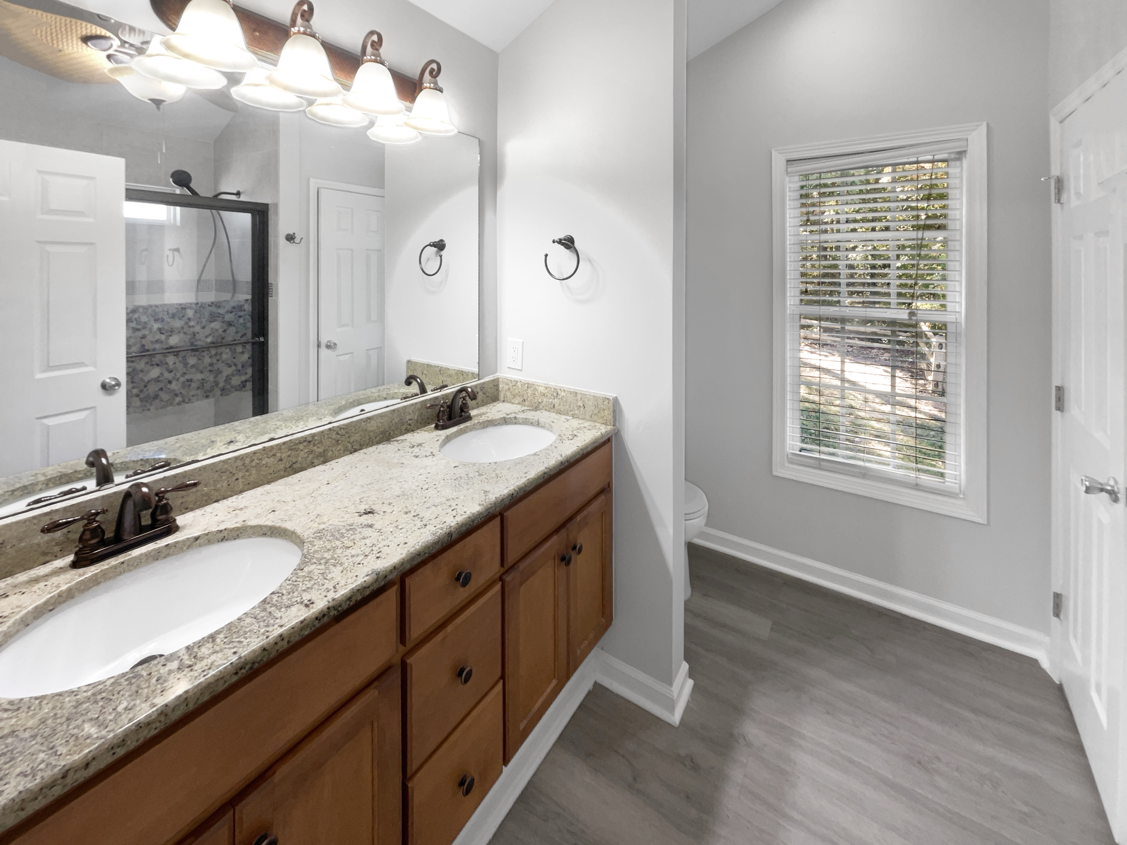 Photo 7 of 19 of 912 Carole Summey Dr, Dallas, NC
