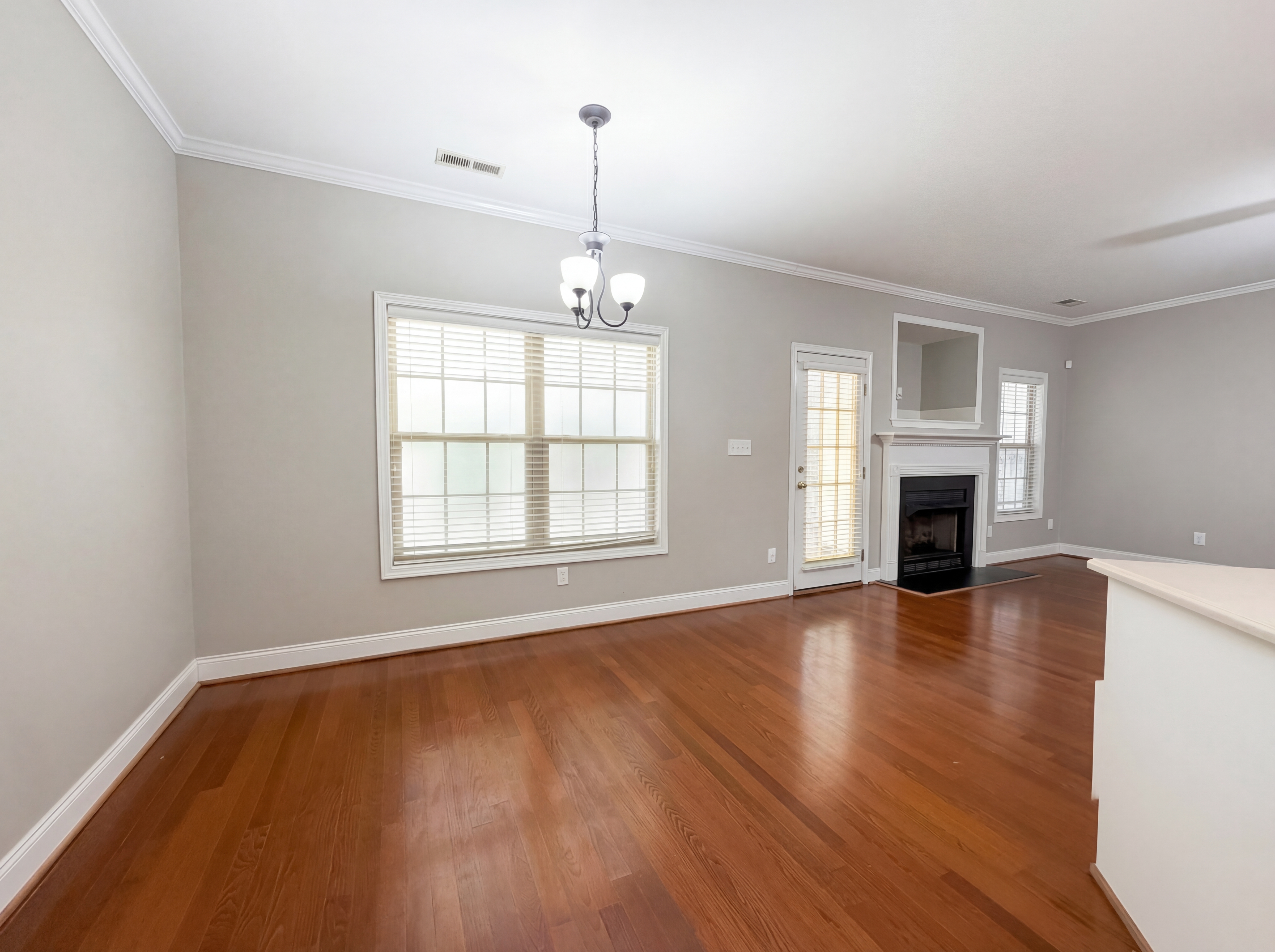 Photo 15 of 18 of 4170 Hathaway Ln, Mount Olive, AL