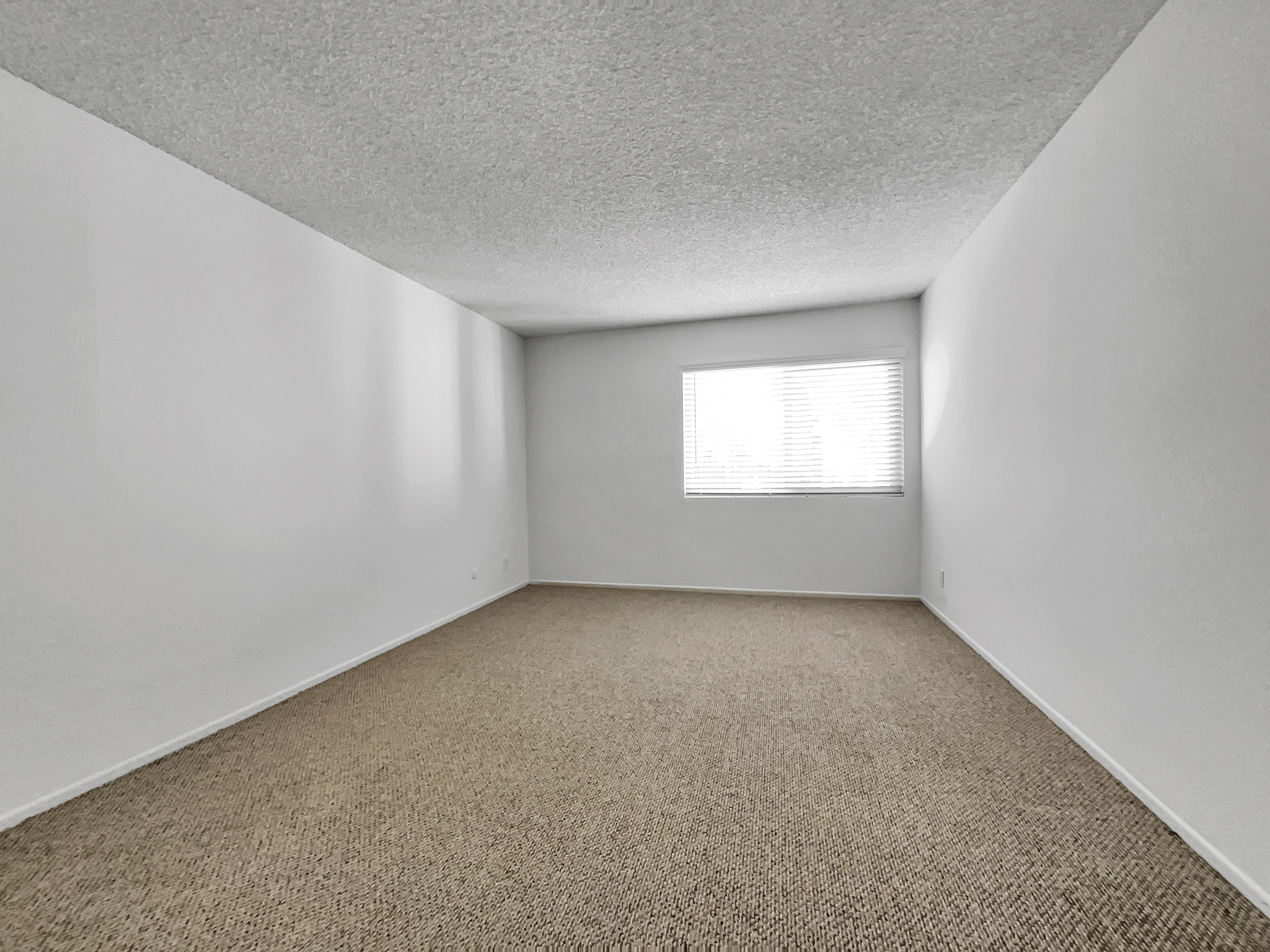Photo 5 of 21 of 4712 Park Granada, Calabasas, CA