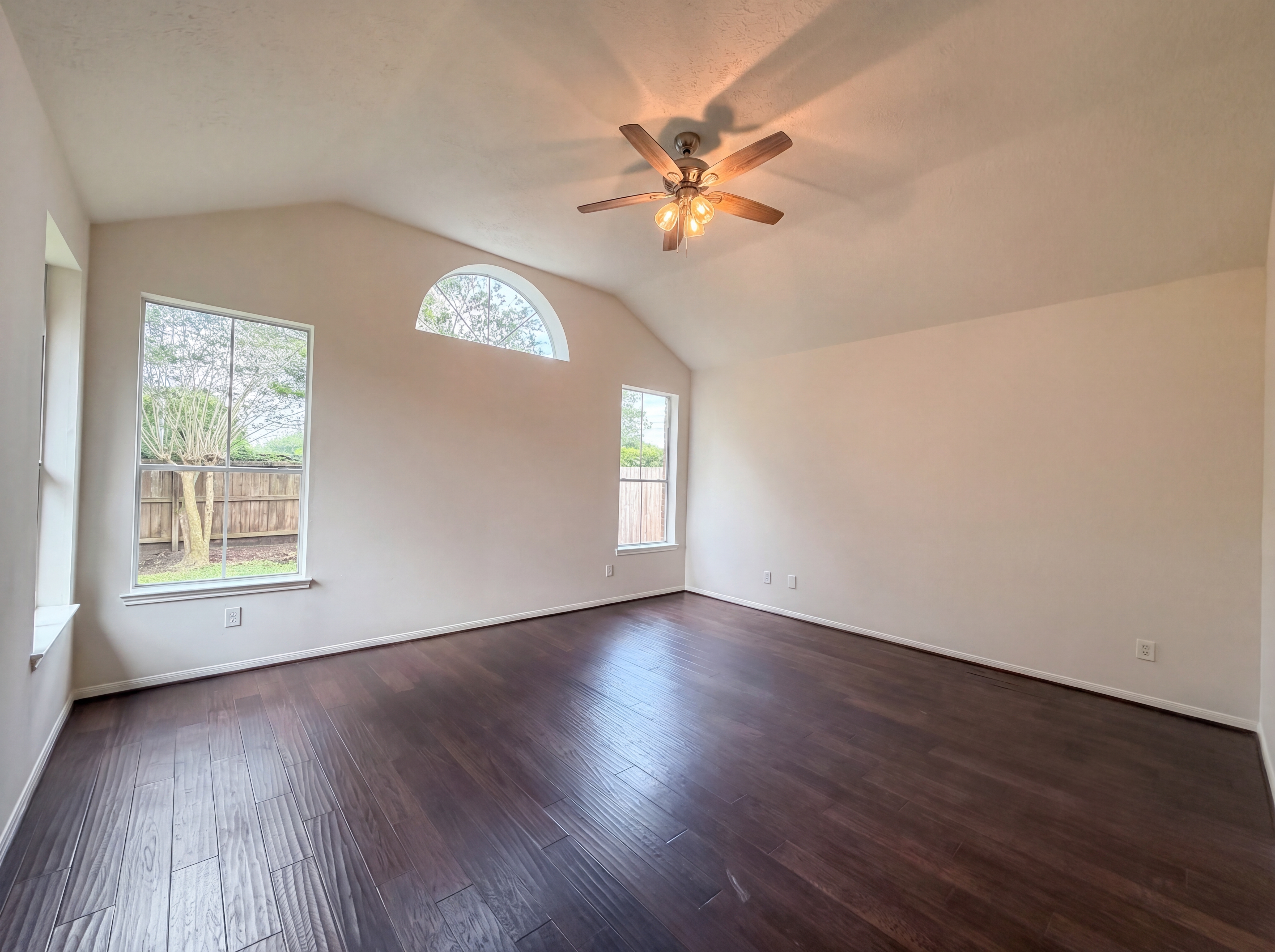 Photo 15 of 33 of 3106 Forrester Dr, Pearland, TX