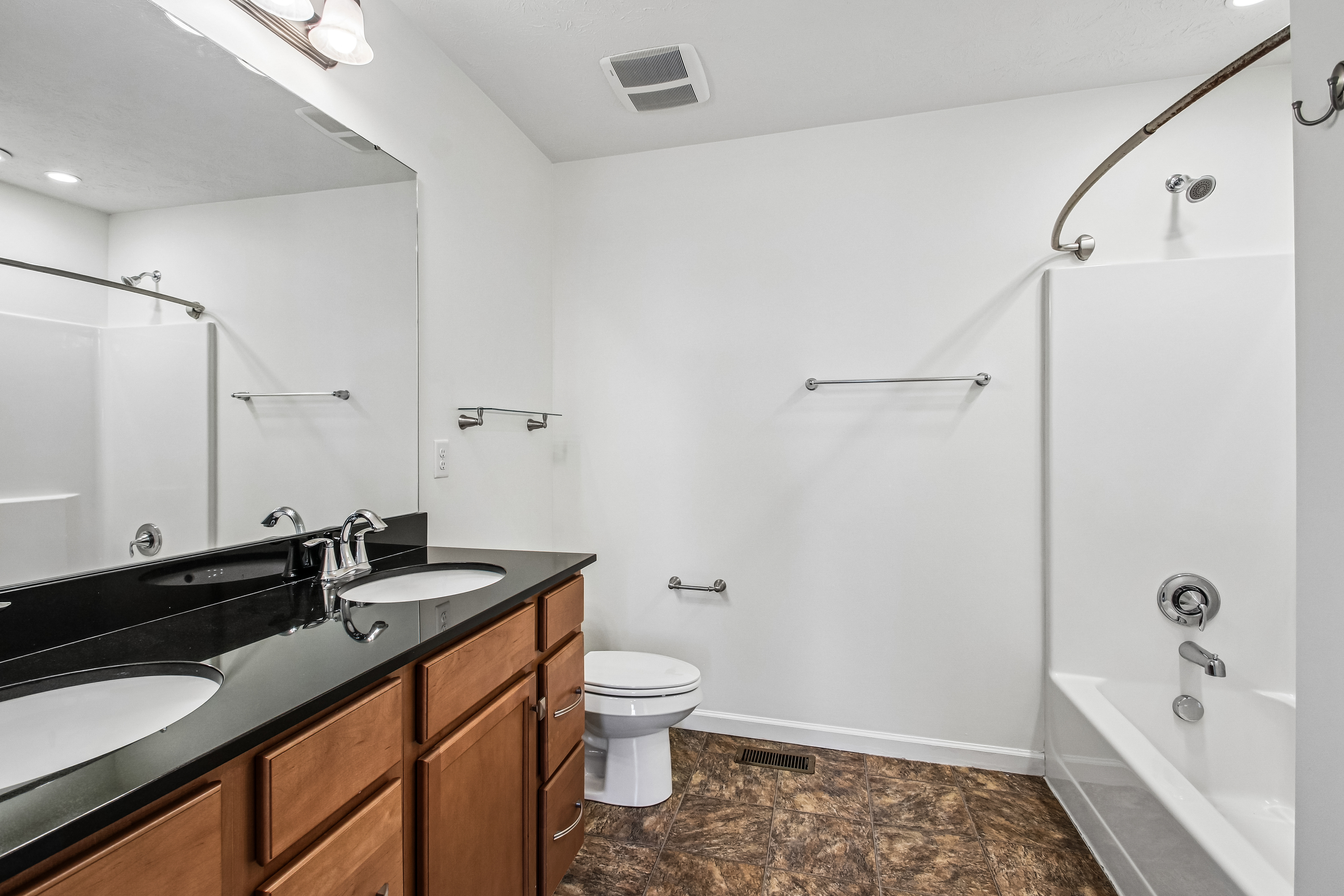 Photo 23 of 48 of 6007 Amber Dr, Farmington, NY