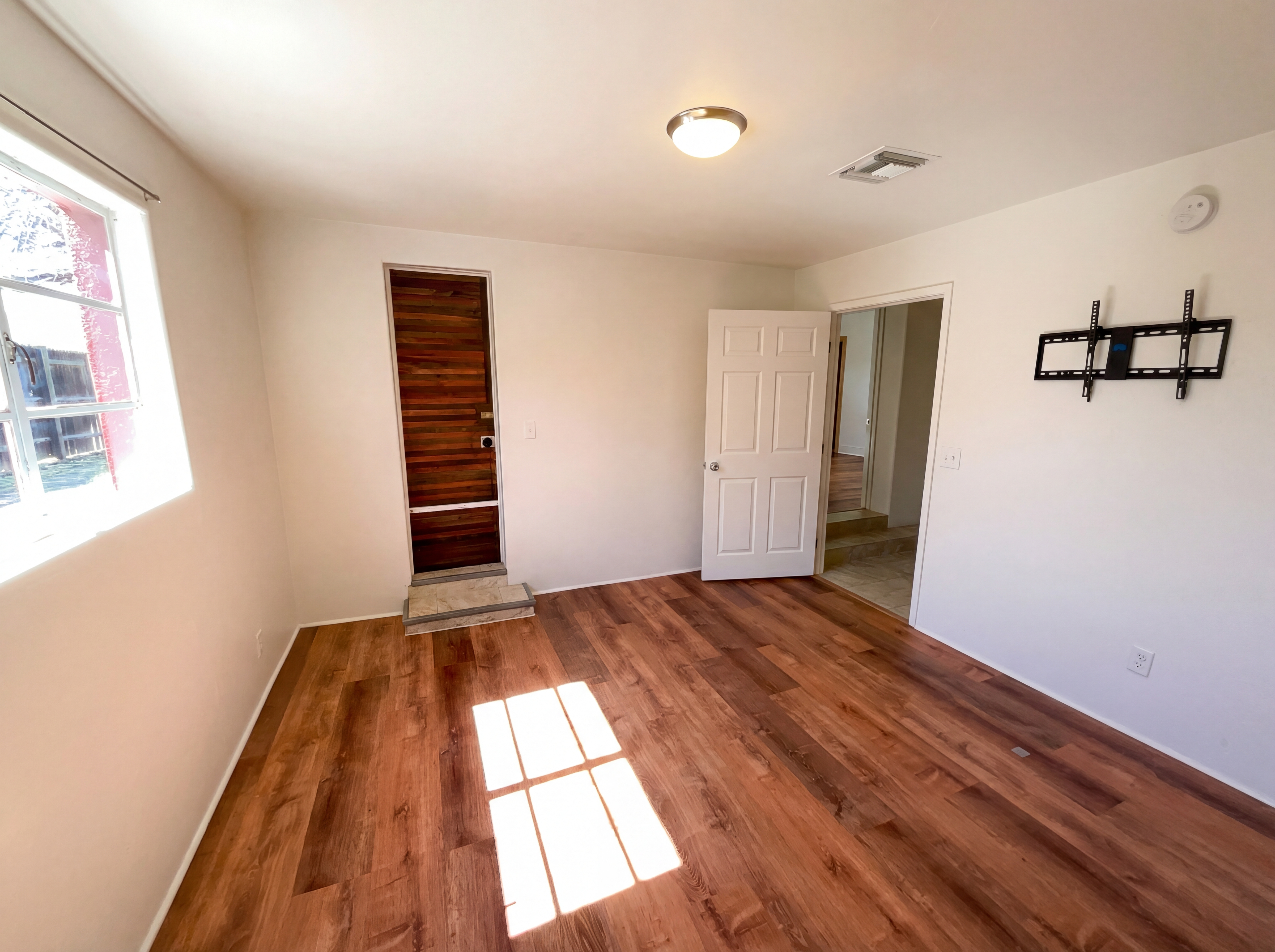 Photo 15 of 21 of 643 N Catalina Ave, Tucson, AZ