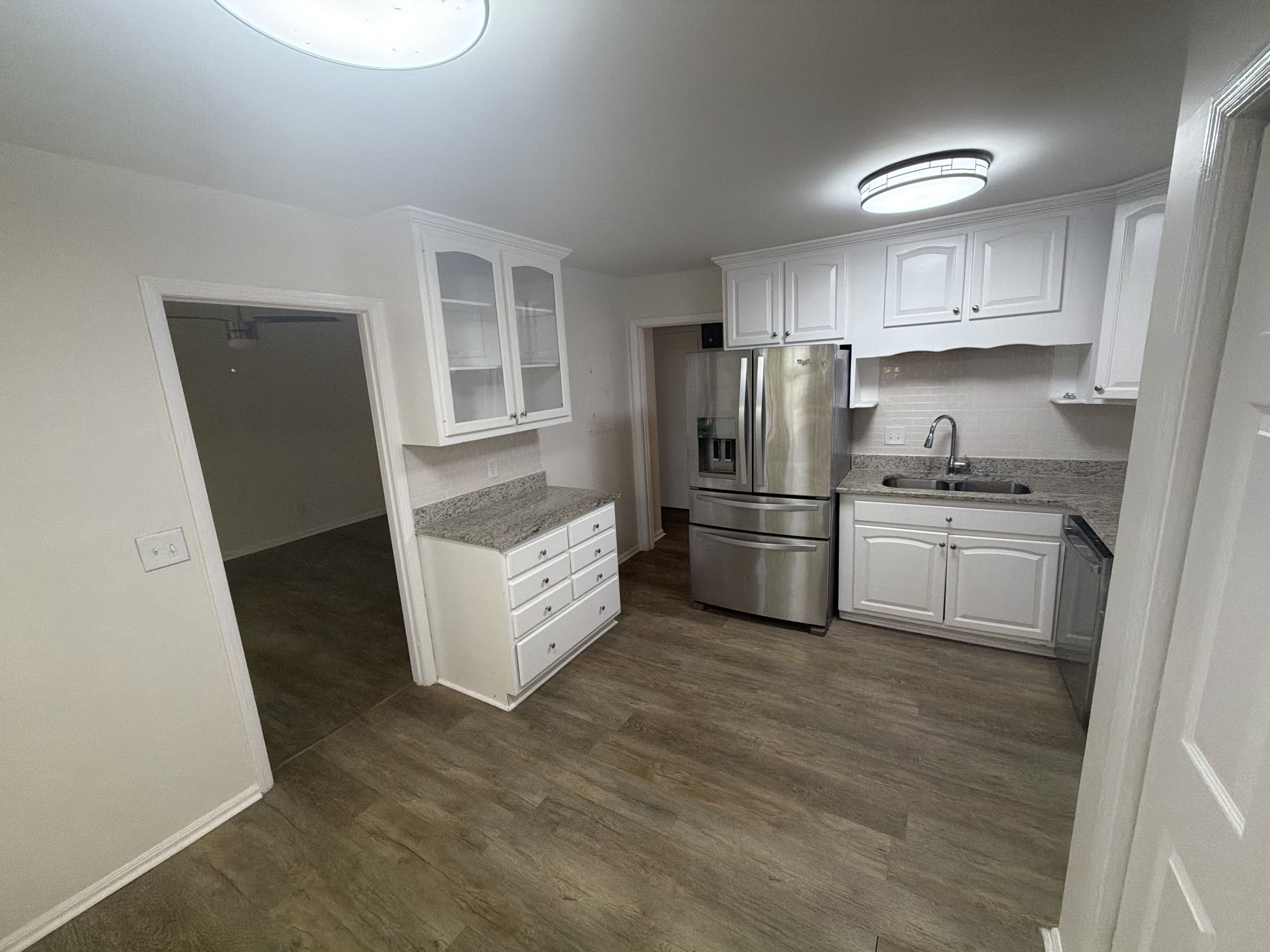 Photo 2 of 27 of 2024 Montreat Pkwy, Vestavia Hills, AL