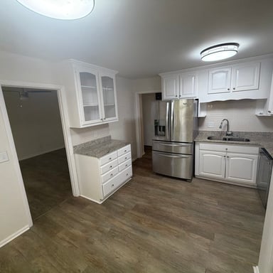 Property photo 2 of 2024 Montreat Pkwy