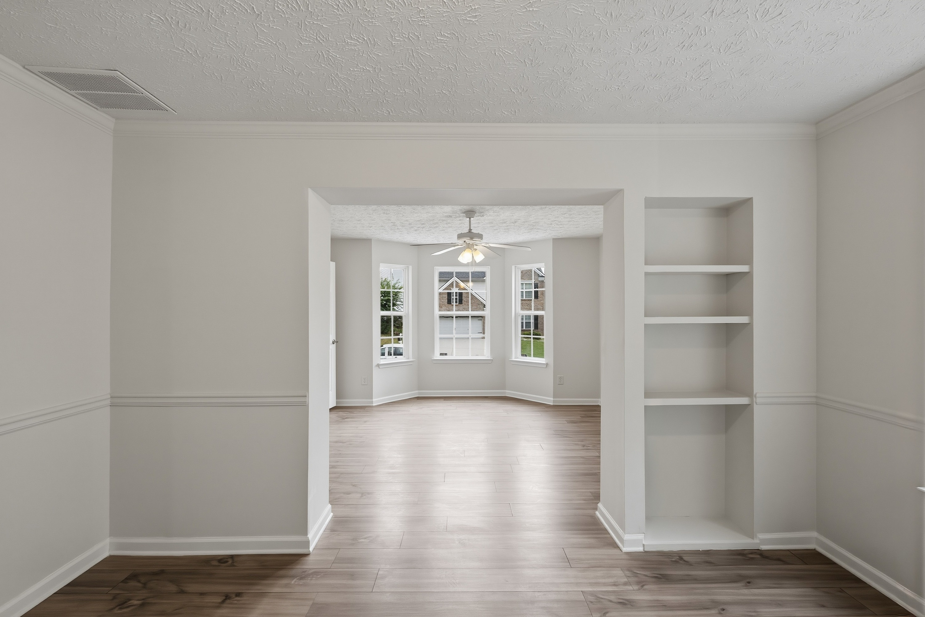 Photo 25 of 41 of 2213 Pine View Trl, Ellenwood, GA