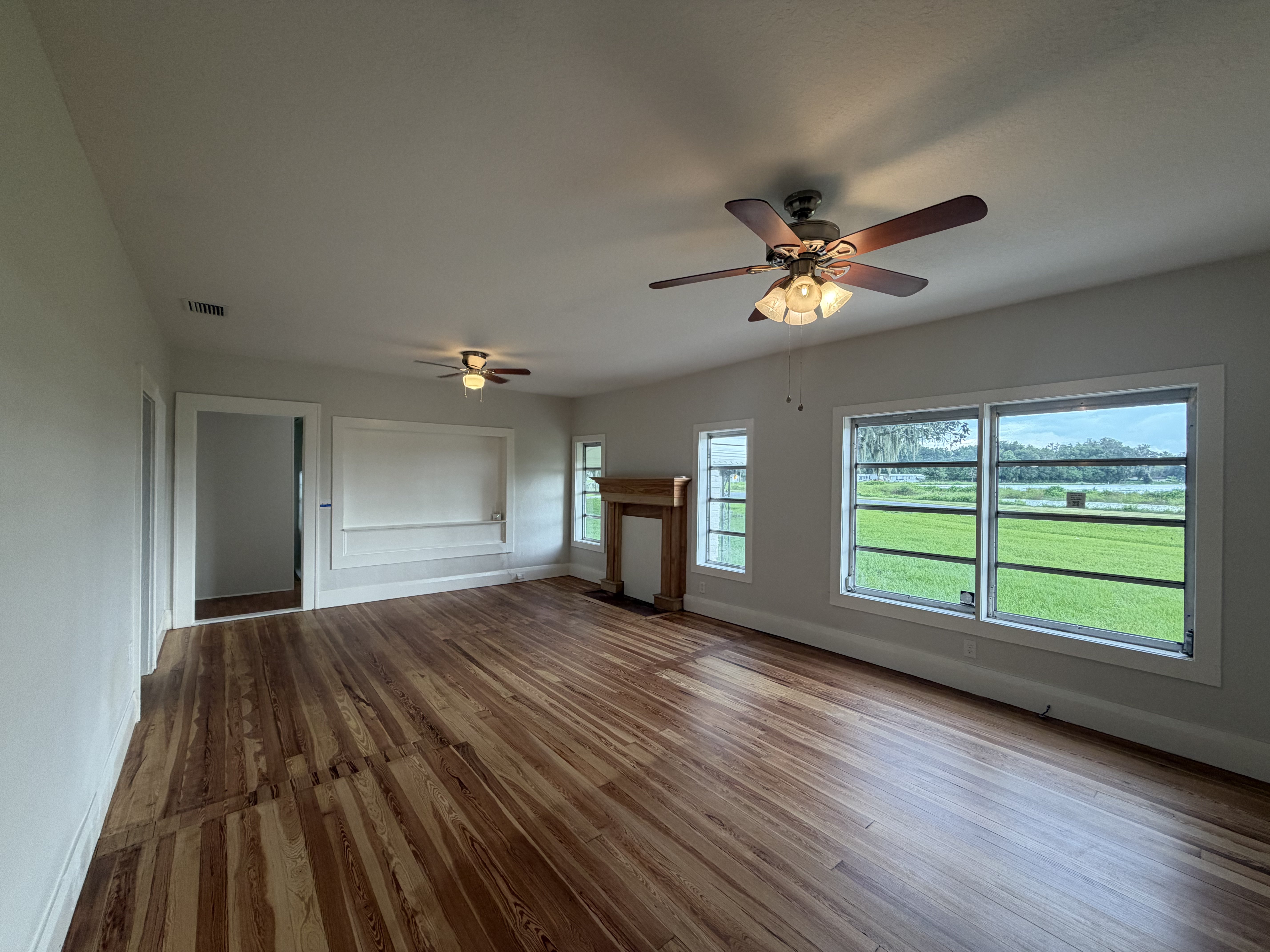 Photo 15 of 27 of 4805 Coronet Rd, Plant City, FL
