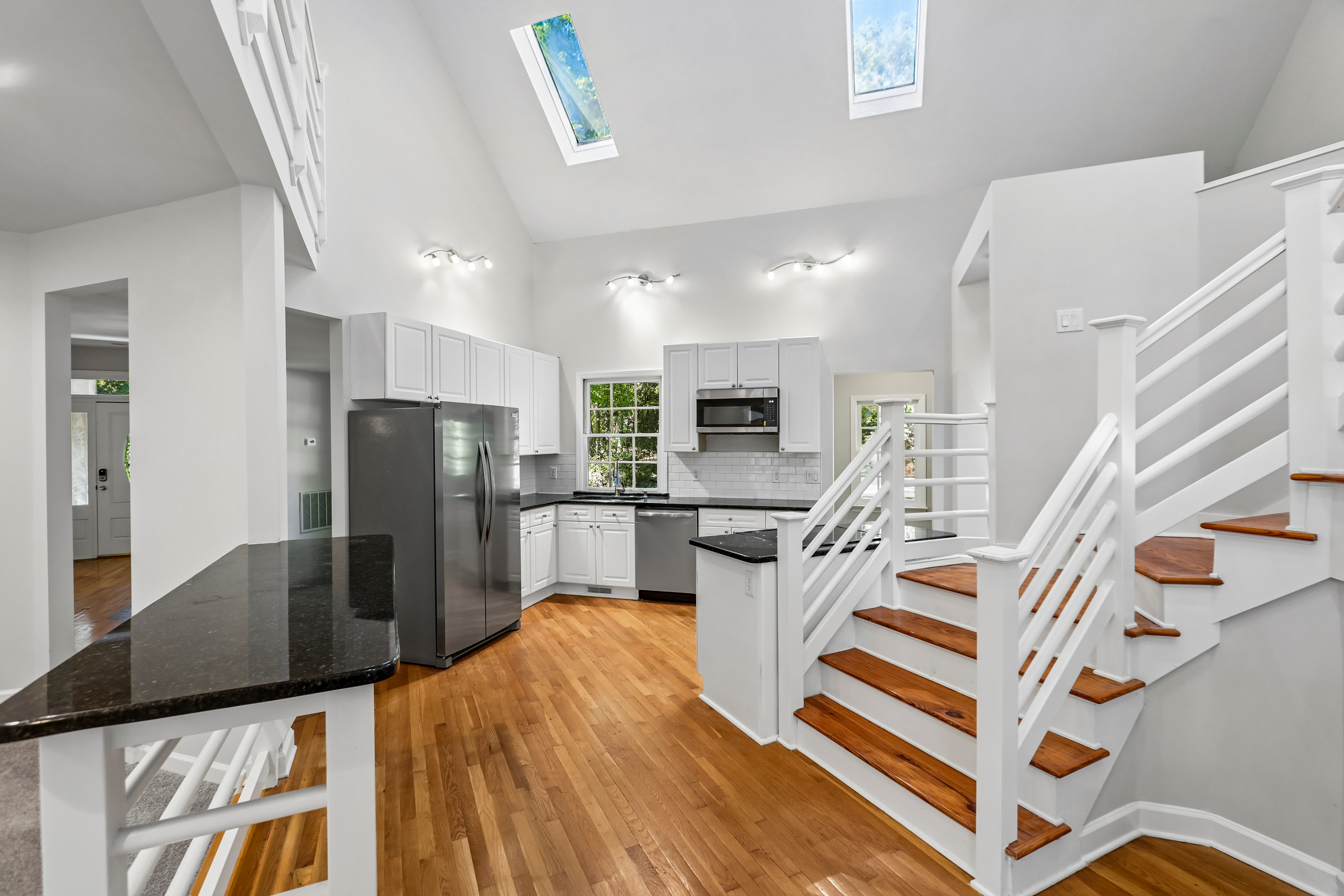 Photo 2 of 40 of 6104 Crupper Ct, Raleigh, NC
