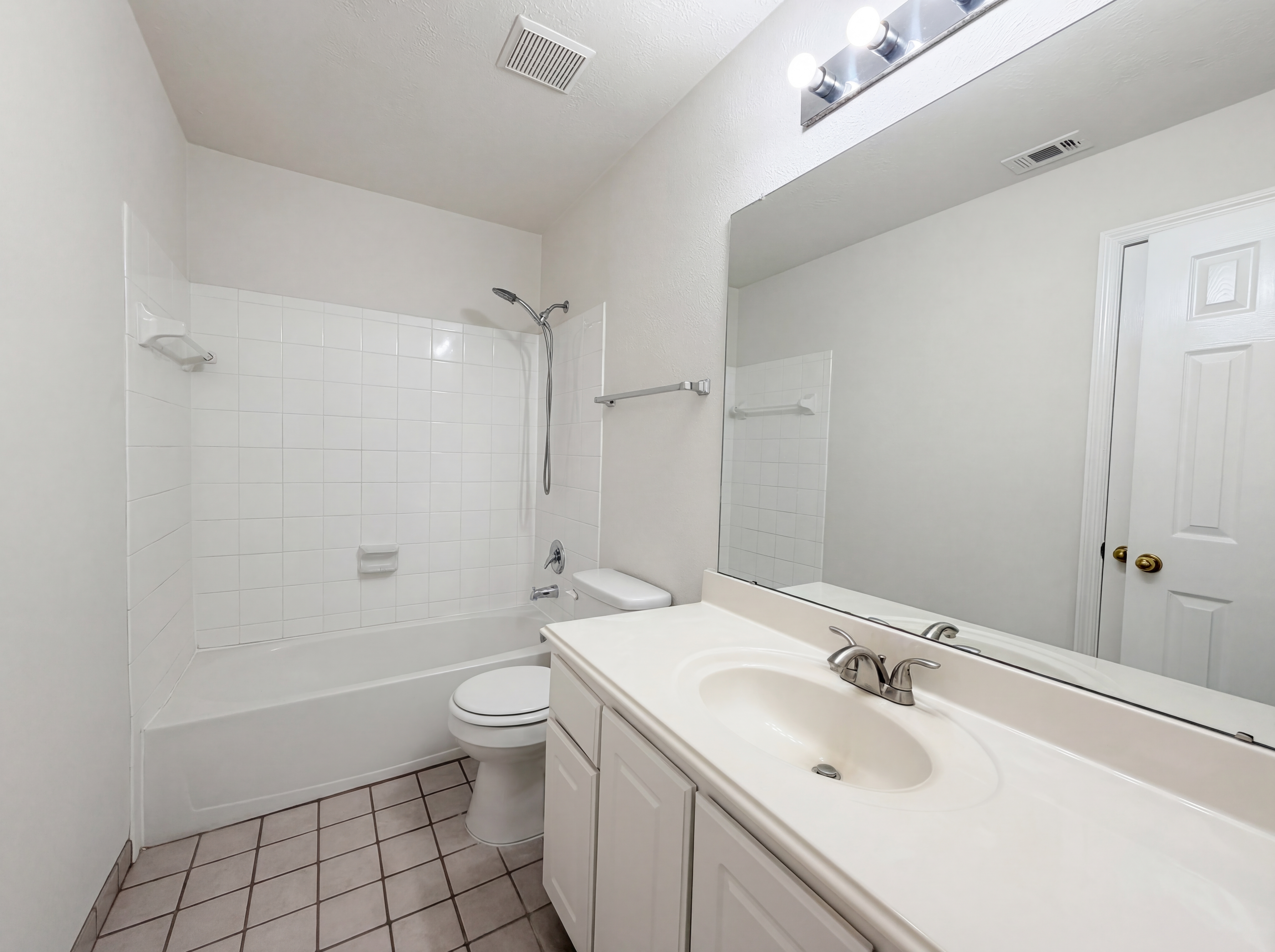 Photo 16 of 23 of 18306 Water Mill Dr, Cypress, TX